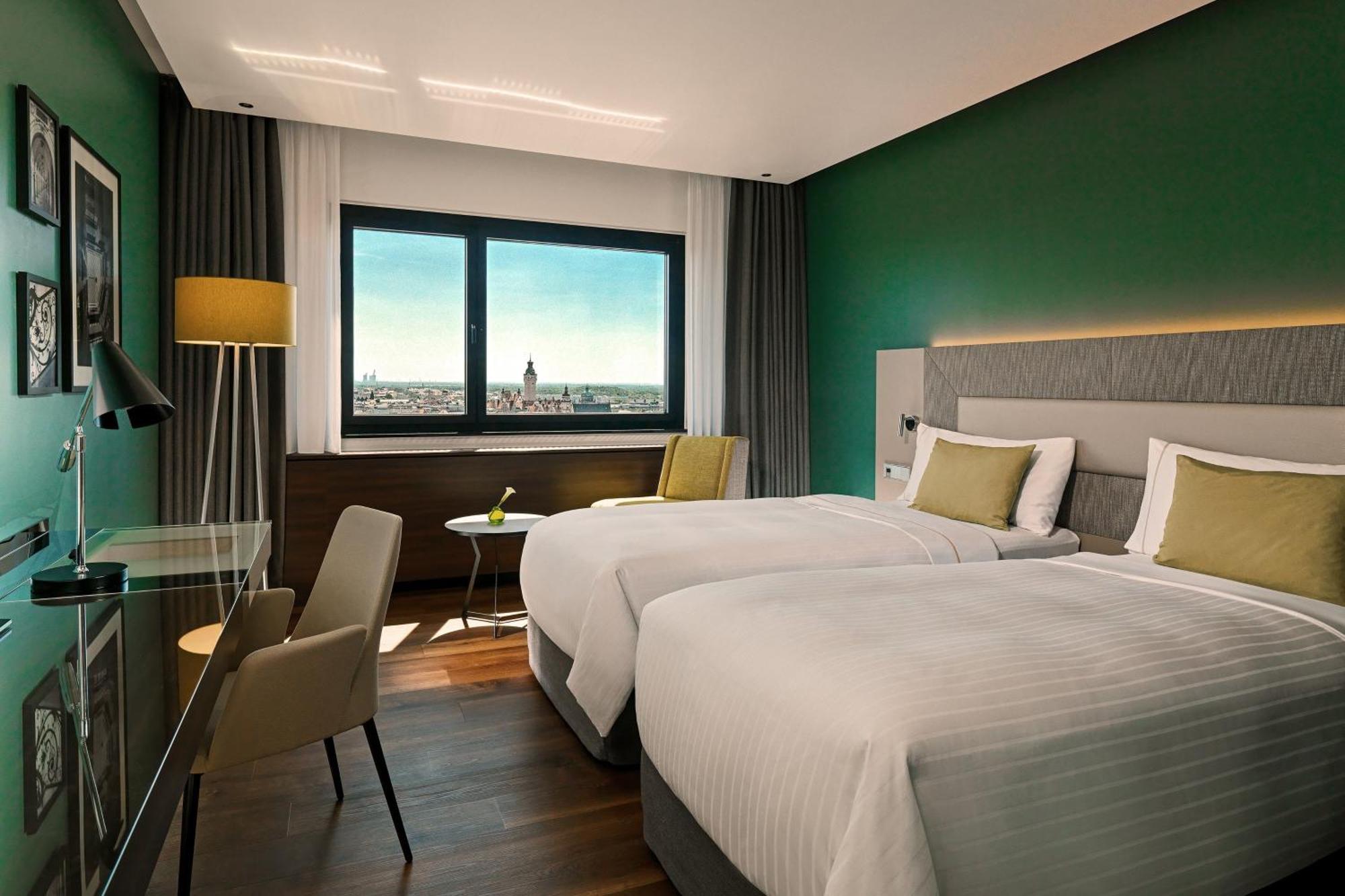 Grand Deluxe Tweepersoonskamer met 2 Aparte Bedden en Uitzicht op de Stad