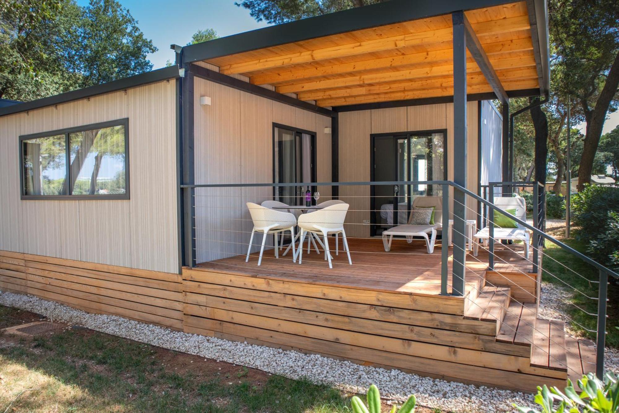 Deluxe Camping Villa