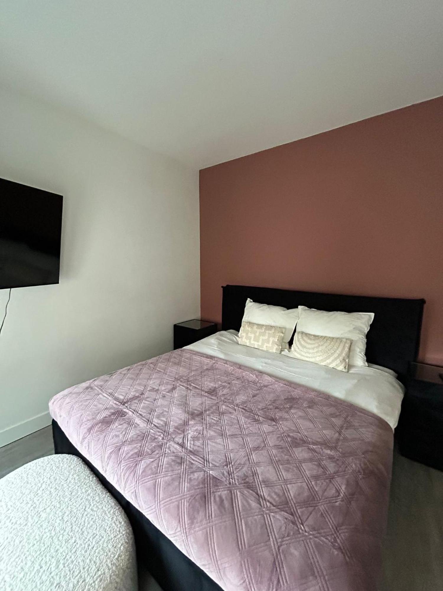 Double Room,1546430806:JPEG