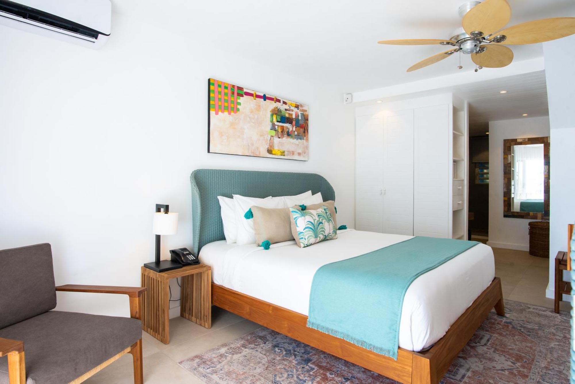 Deluxe Beachfront Room