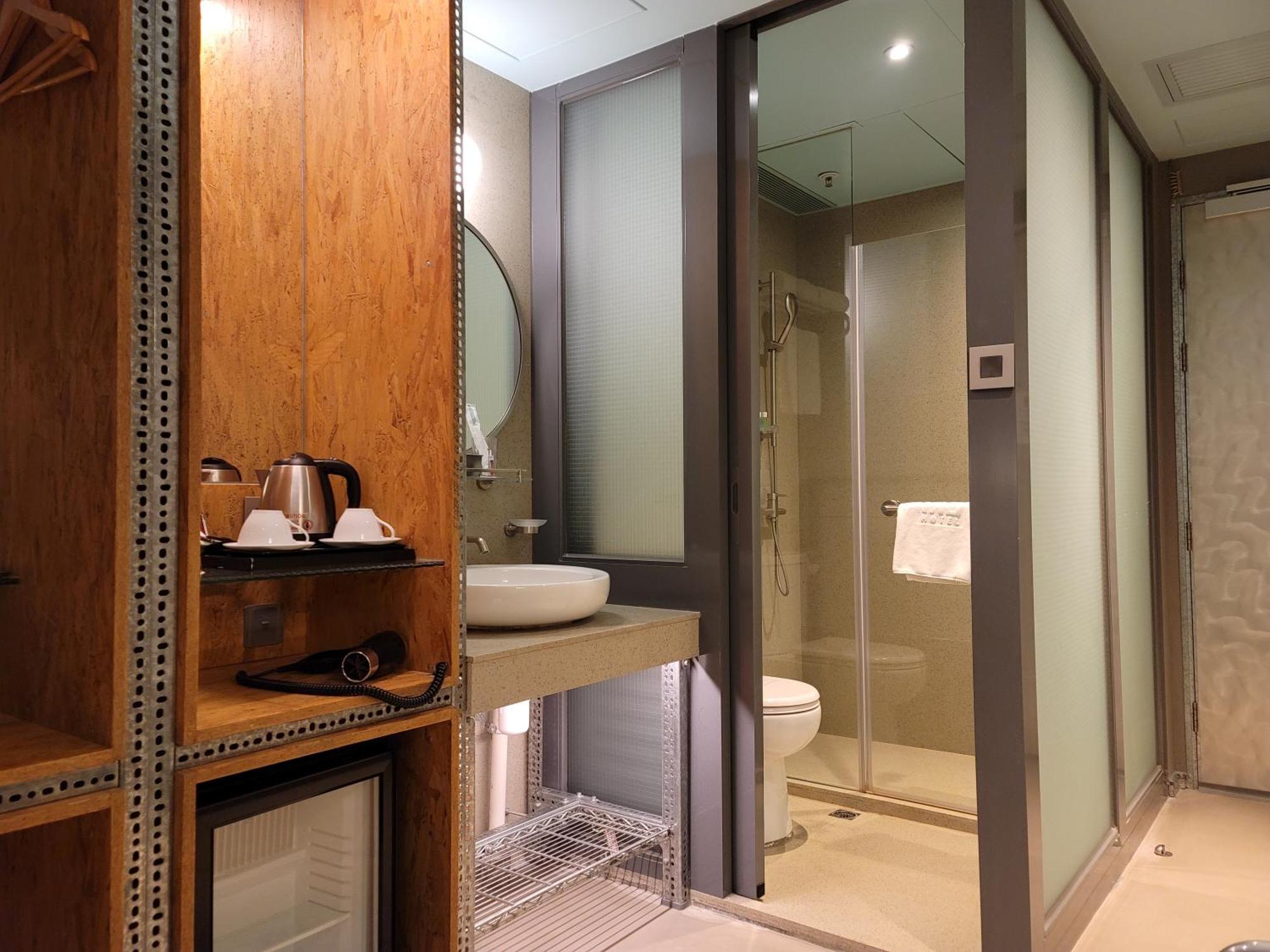 IND Queen Room
