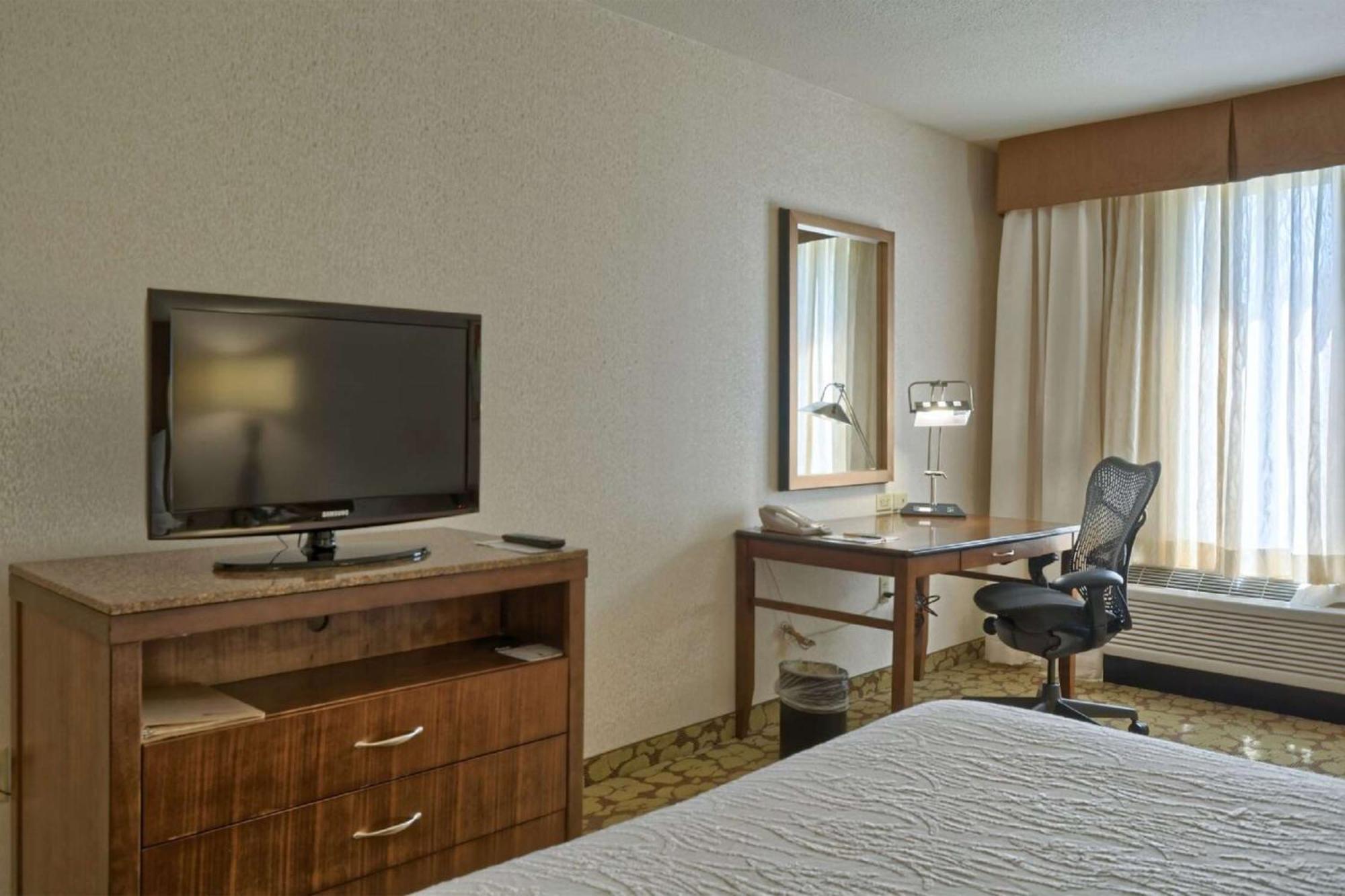 Queen Room with Two Queen Beds - Mobility Access