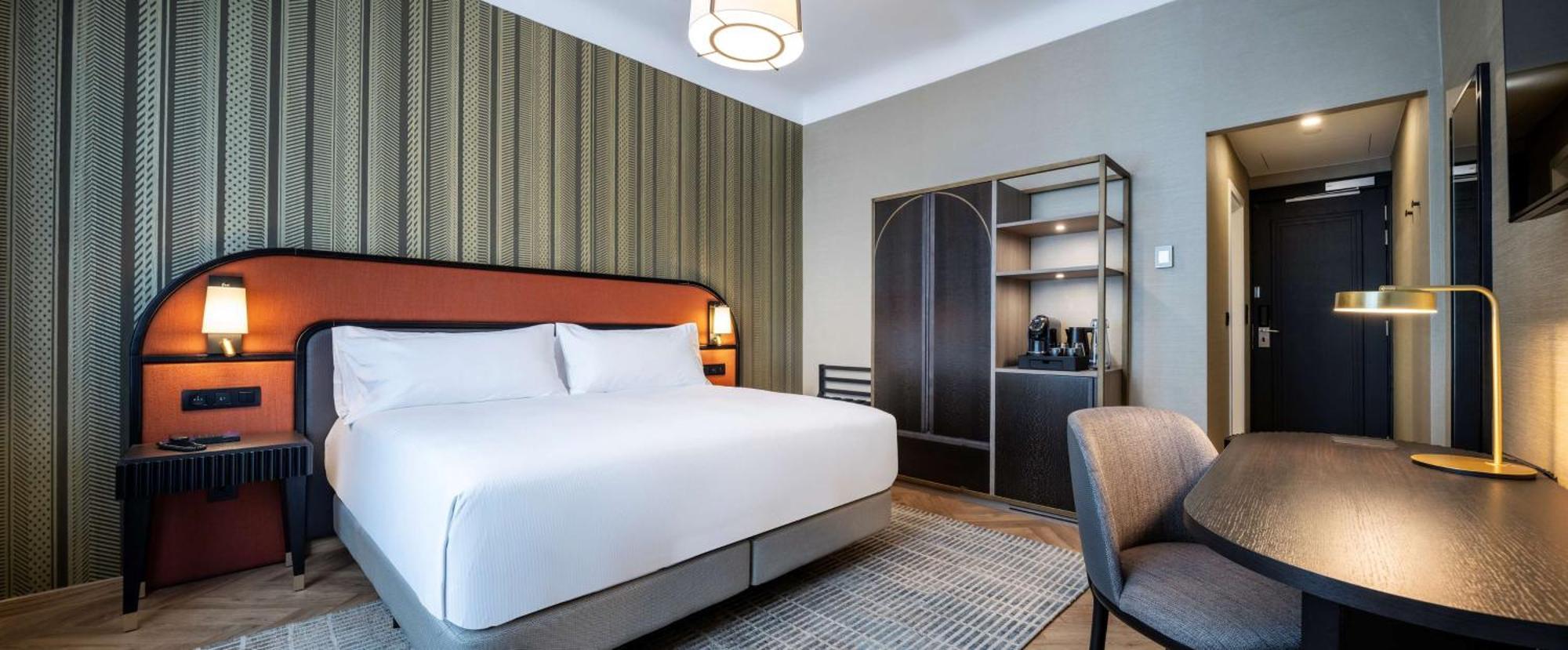 Kamer met Kingsize Bed