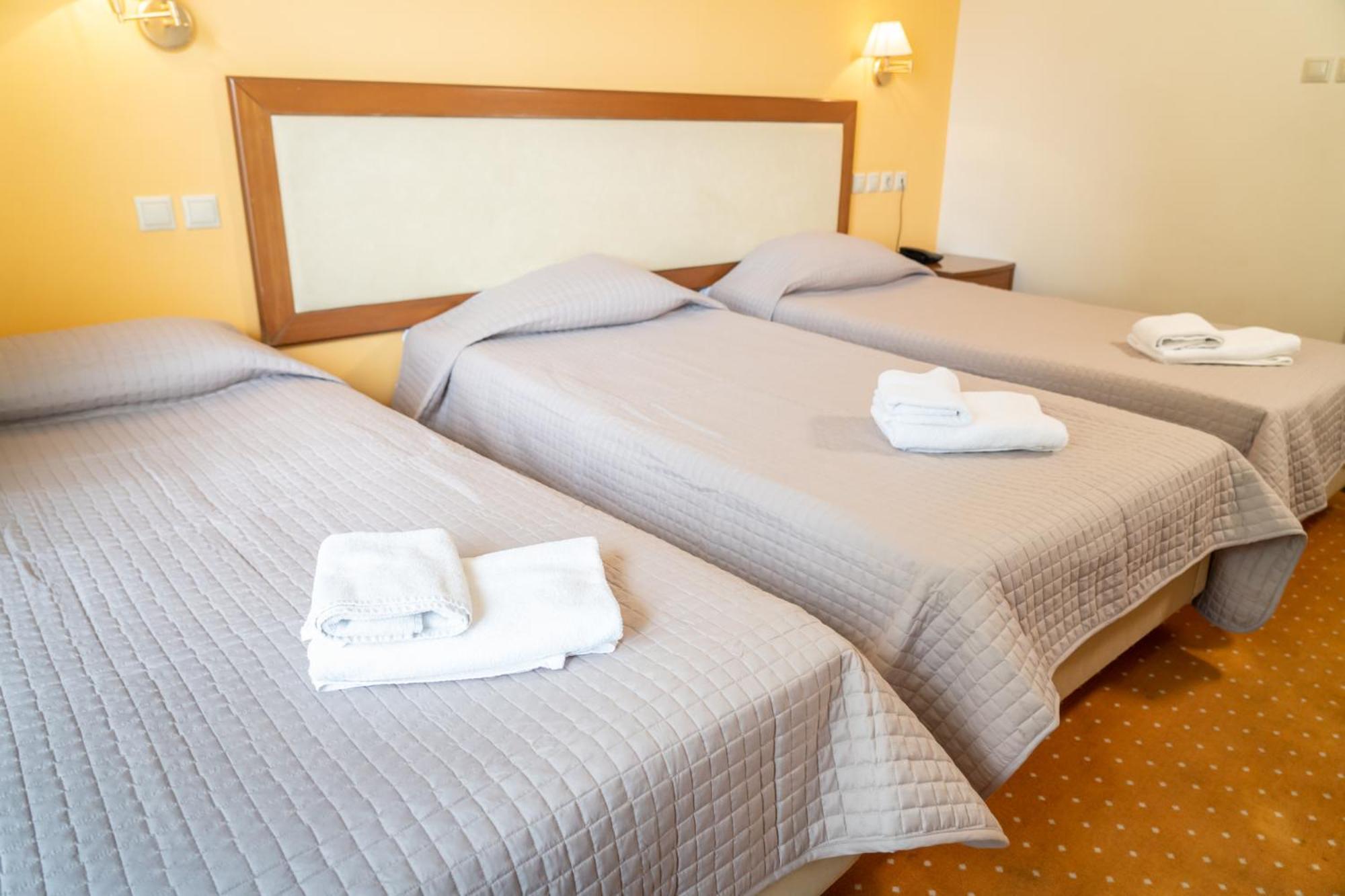 Triple Room Sea View,1566950939:JPEG