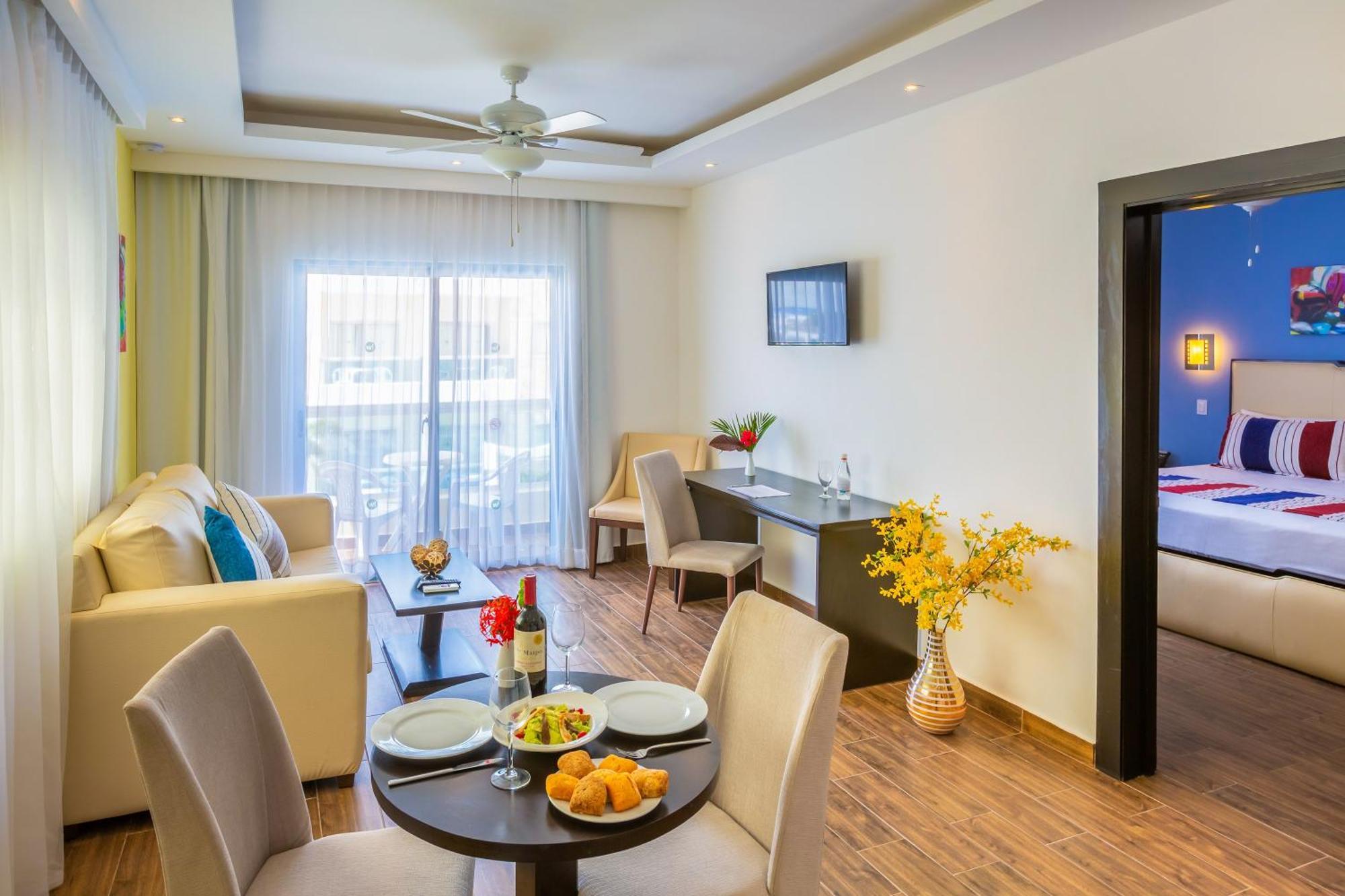Apartamento con vista a la piscina