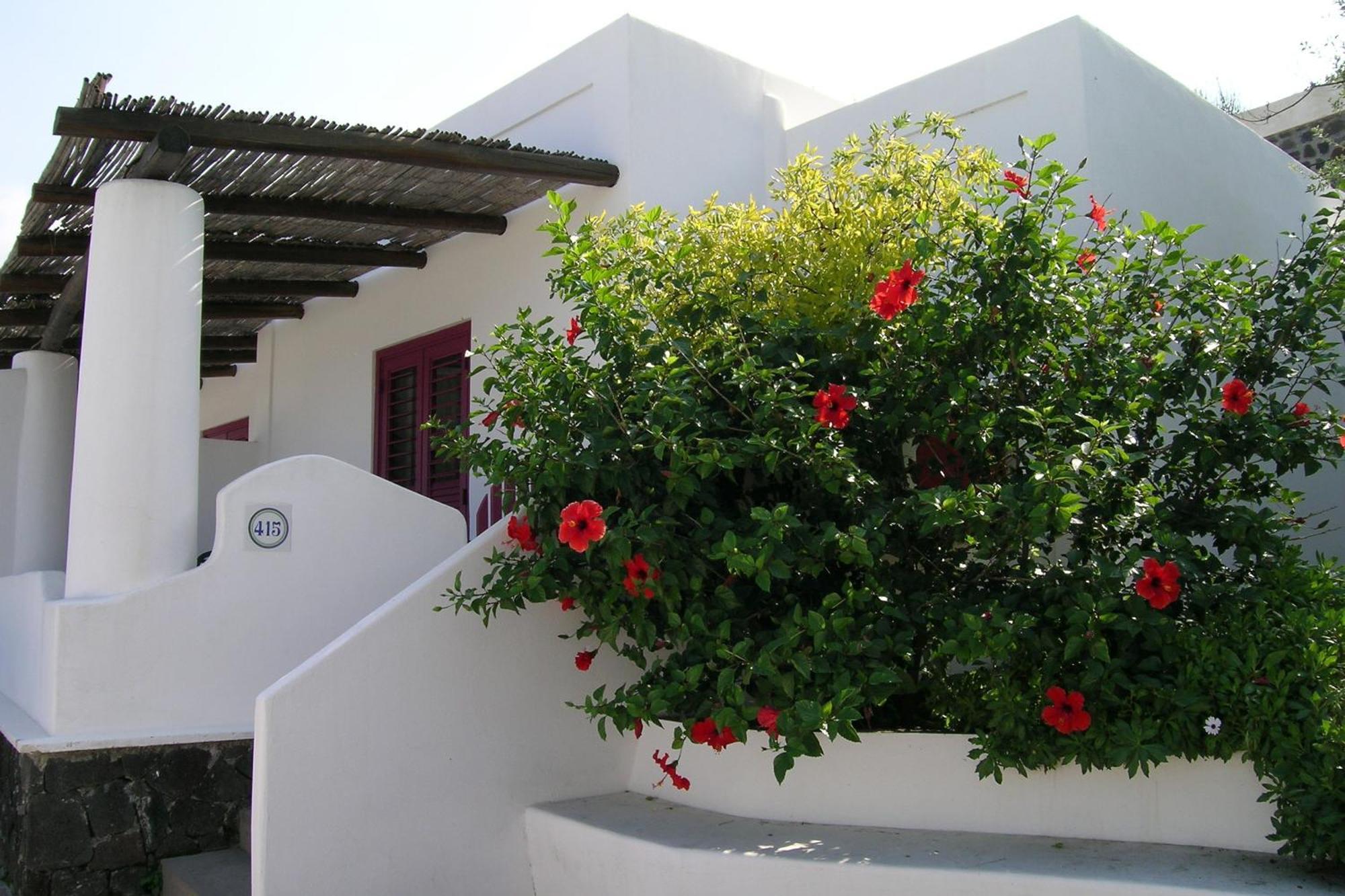 Double or Twin Room Sea View
