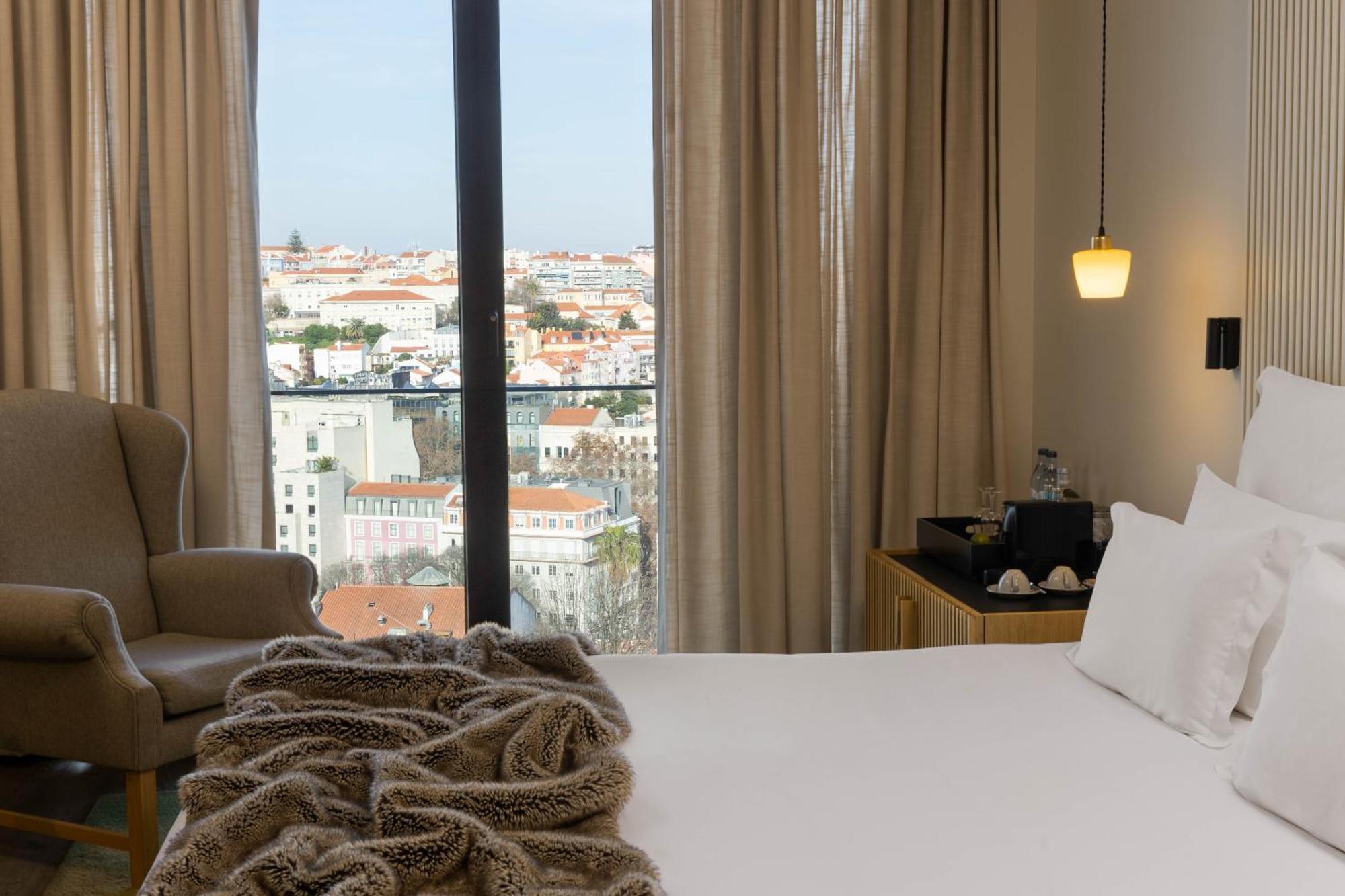 Superior Double or Twin Room with City View