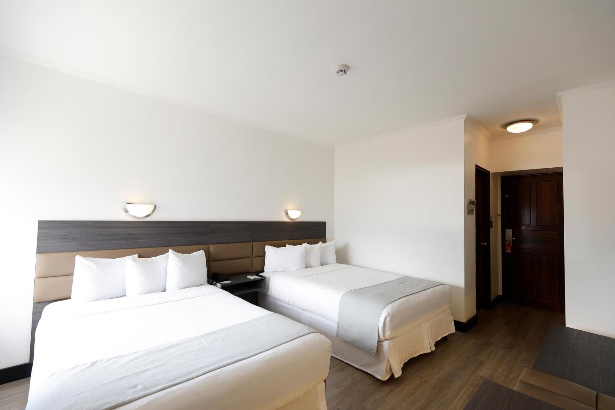 Executives & Travelers 2 Full Beds
