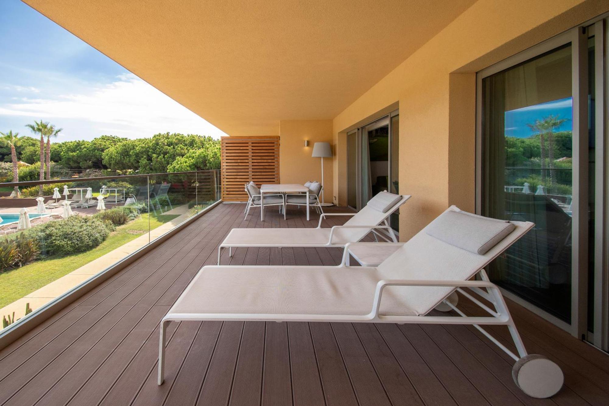 Suite Home con vistas a la piscina