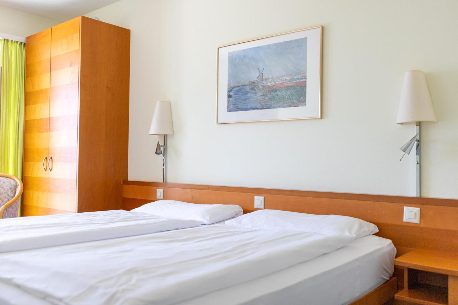 Panorama Double Room Balcony Lake side
