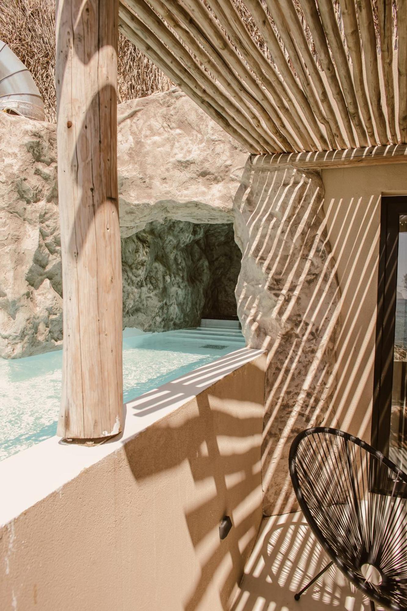 Premium Junior Suite mit eigenem Pool und Meerblick