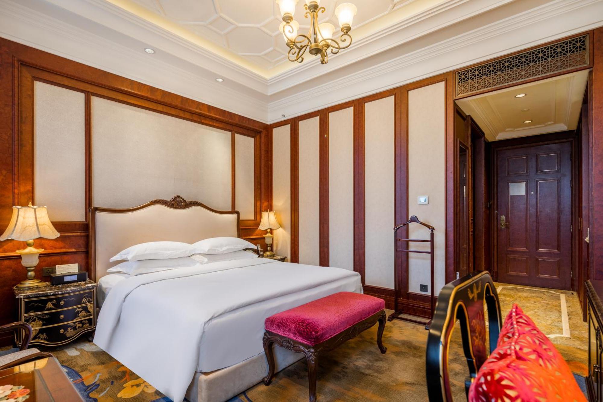Deluxe Zimmer mit Queensize-Bett und Stadtblick