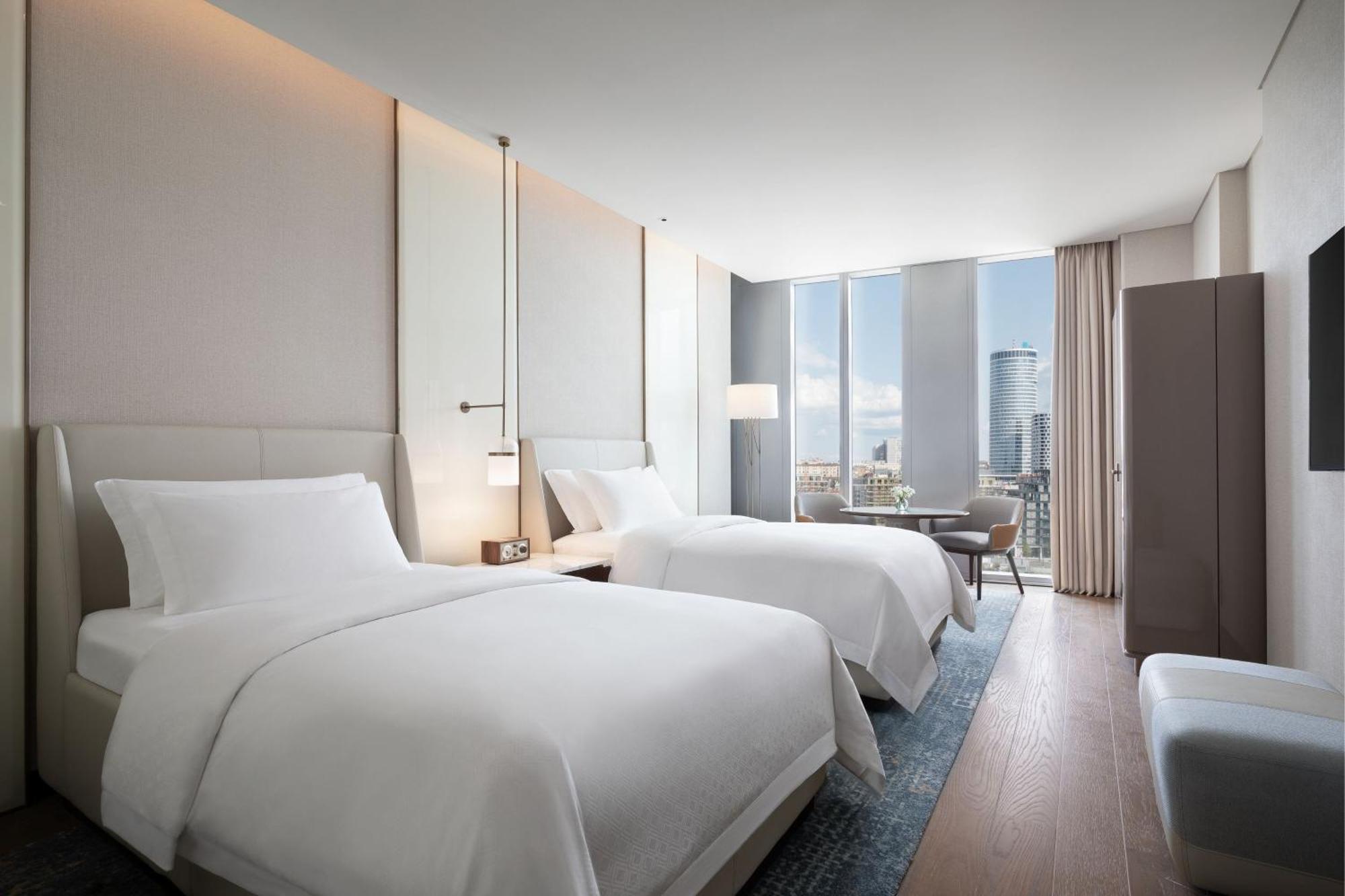 Deluxe Twin Room City View