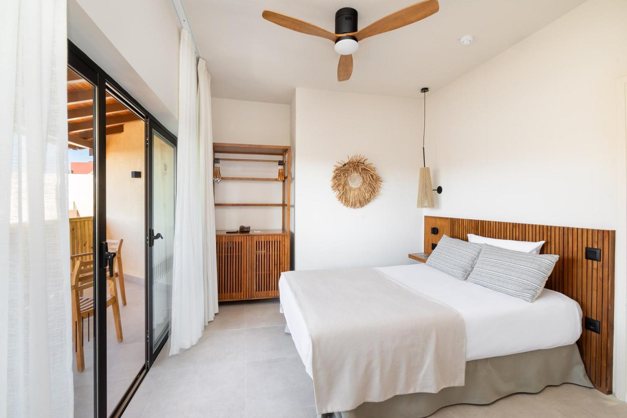 Single Room Mountain View