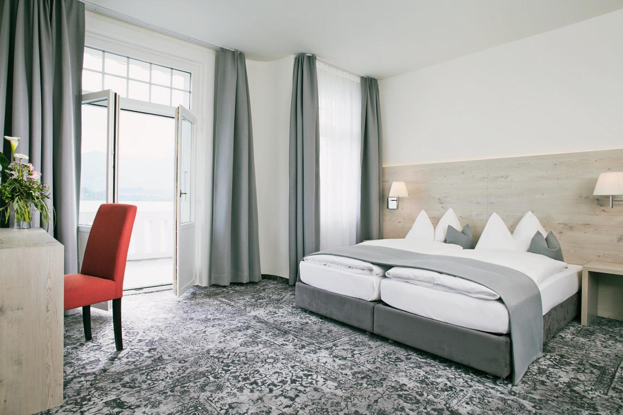 King Room Lake View