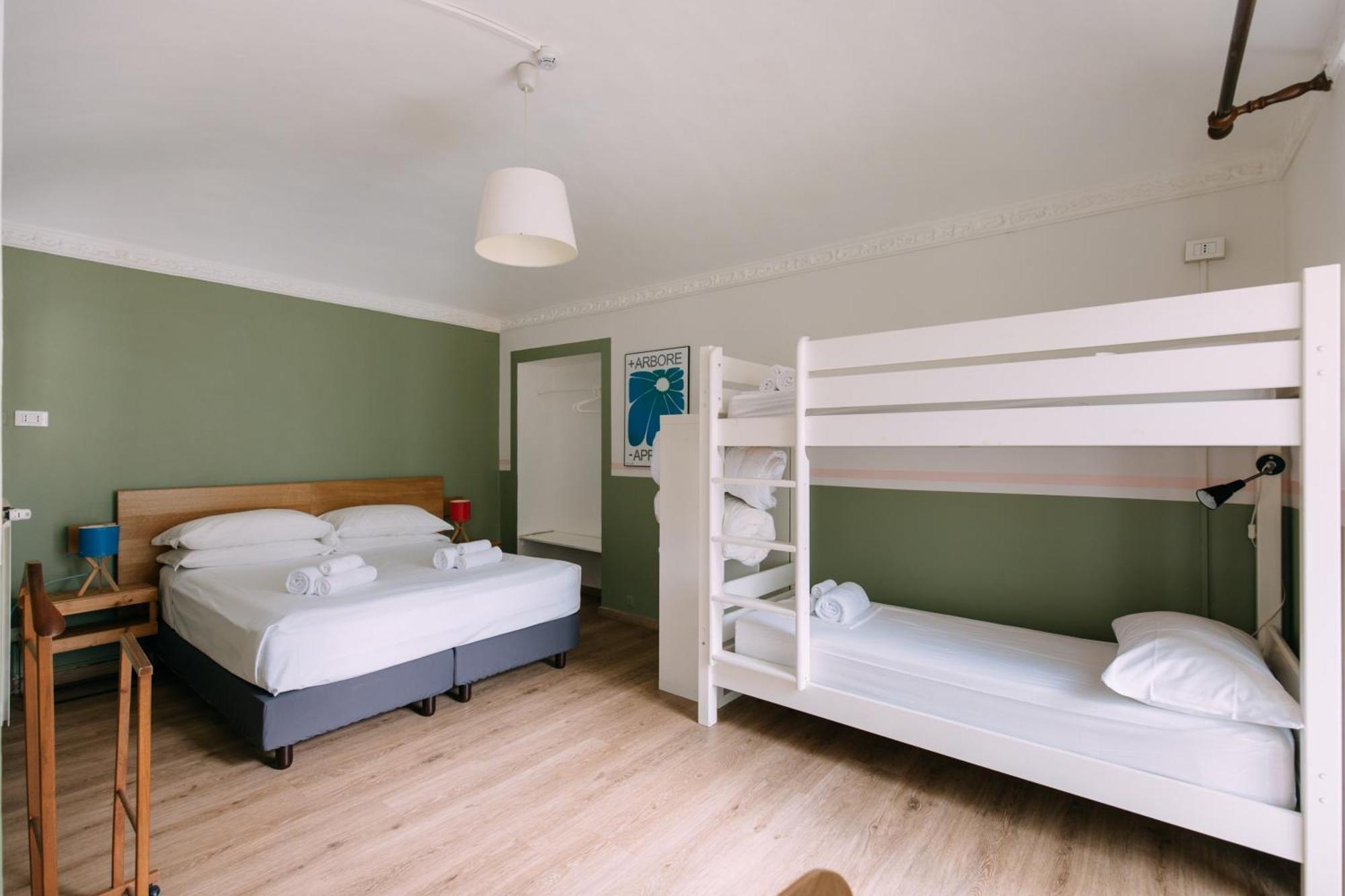 Habitación Familiar con balcón