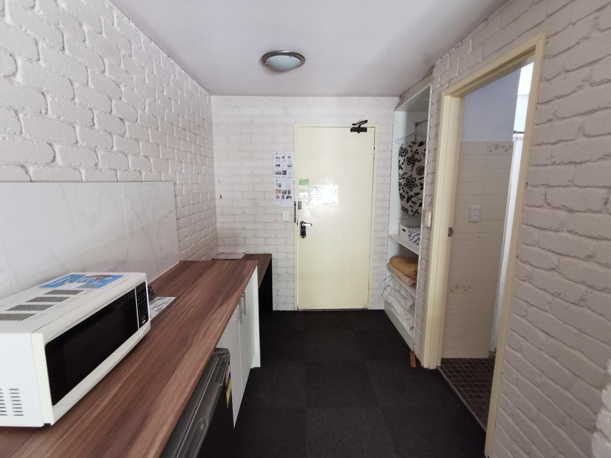Queen Room with Pool View (Upper Floor)