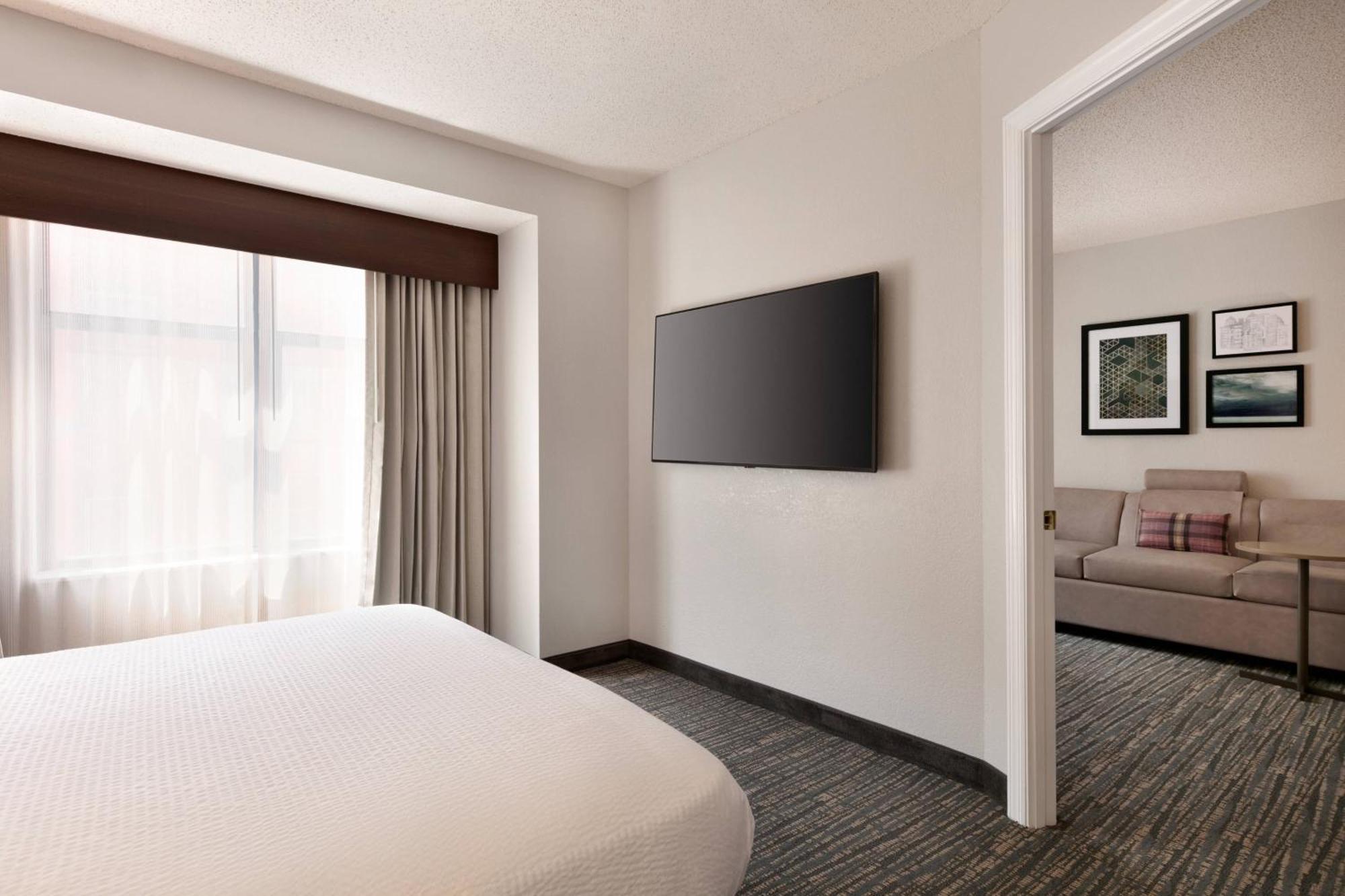 One-Bedroom Queen Suite City View Adapted Tub Mobility Hearing Accessible