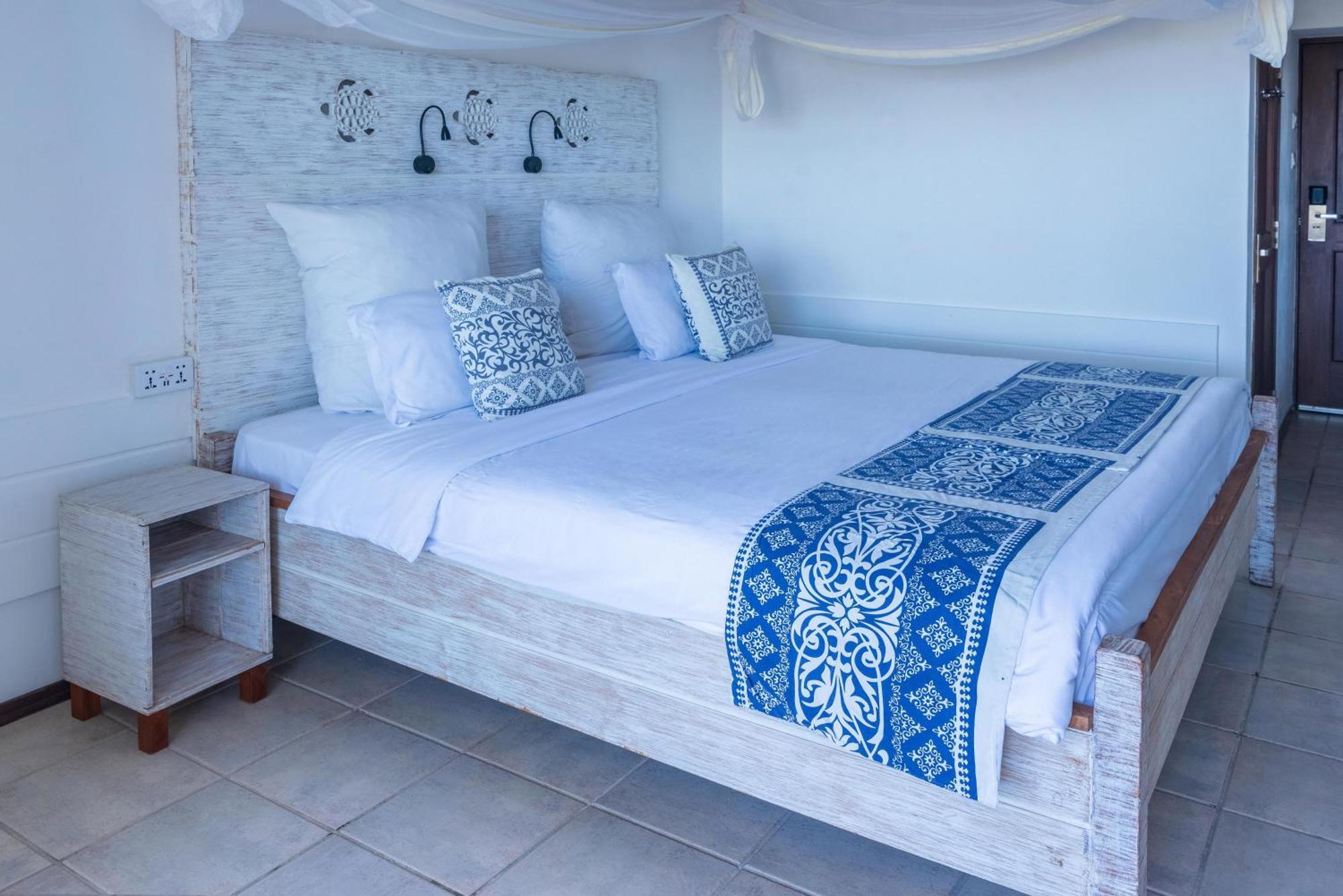 Standard Double Room,1633010998:JPEG