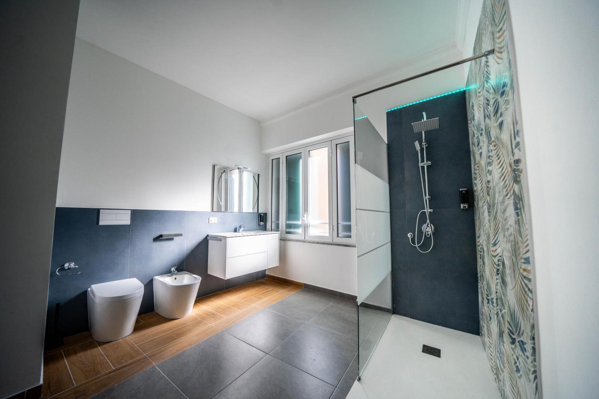Doppelzimmer mit Whirlpool-Badewanne