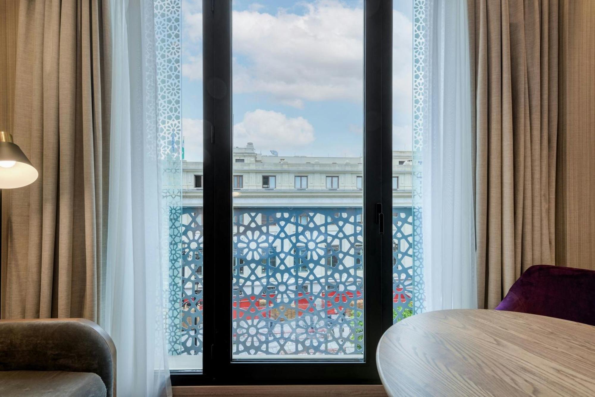 Gran Deluxe King Room City View