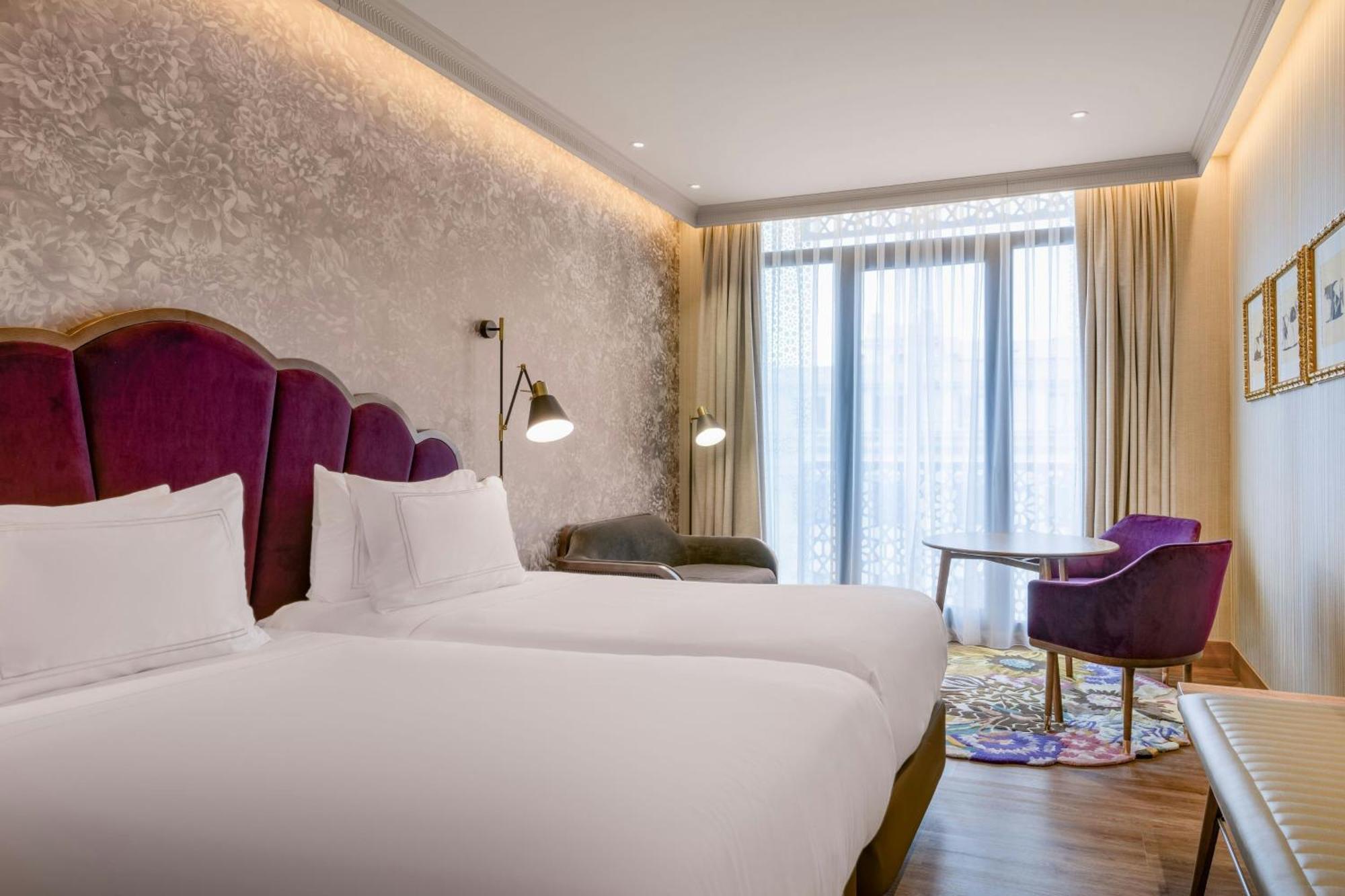 Gran Deluxe Twin Room City View