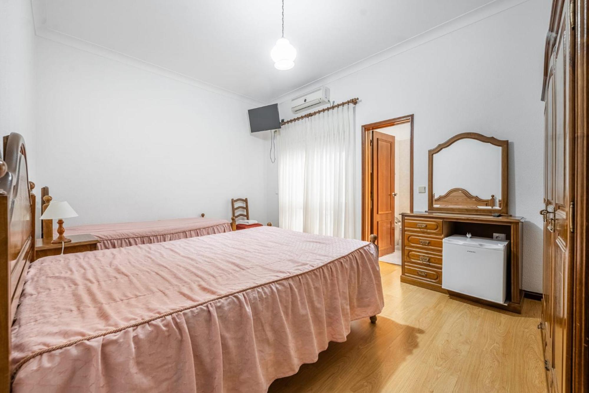 Habitación Doble con cama supletoria - 1 o 2 camas