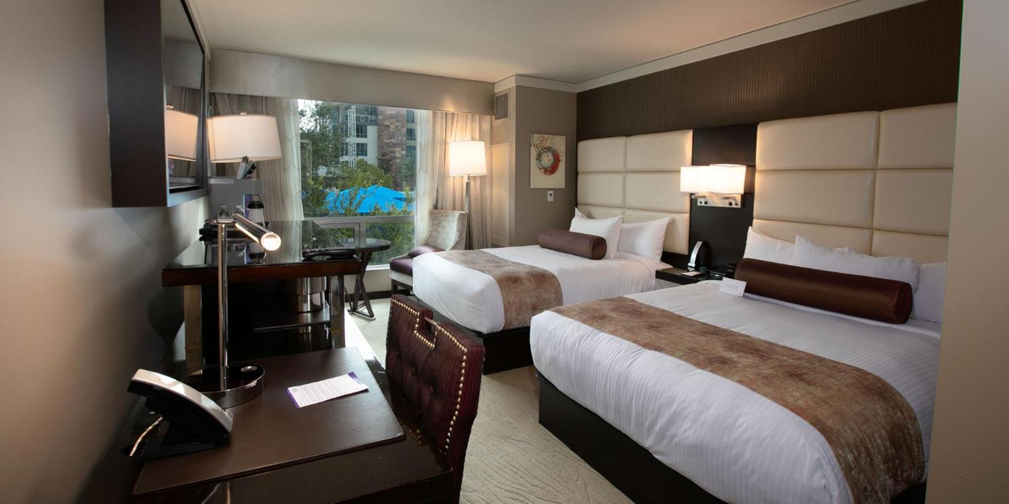 Deluxe 2 Queens - Adult Only 21+ (Viejas Hotel),1646916343:JPEG