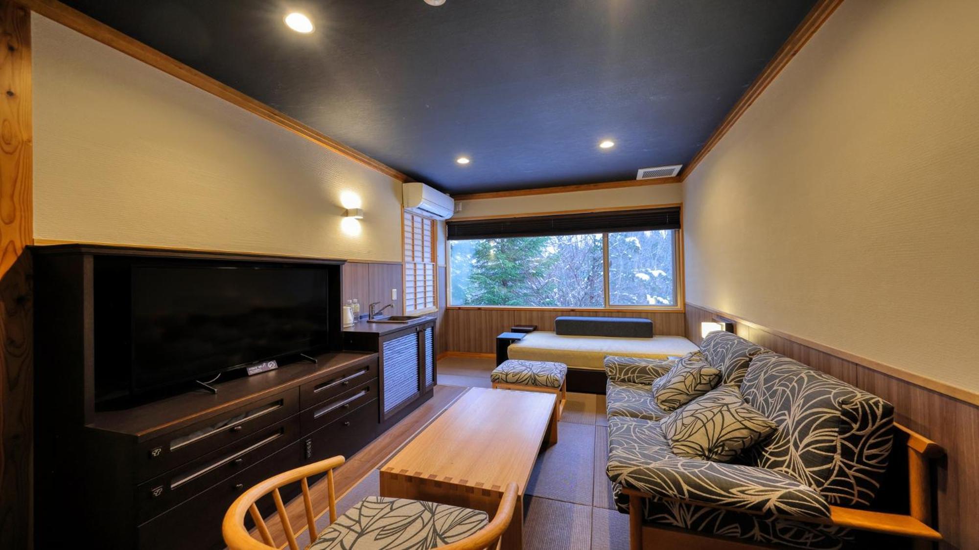 Renovated Japanese-Western Style Room Capacity Private Bath 45 sqm