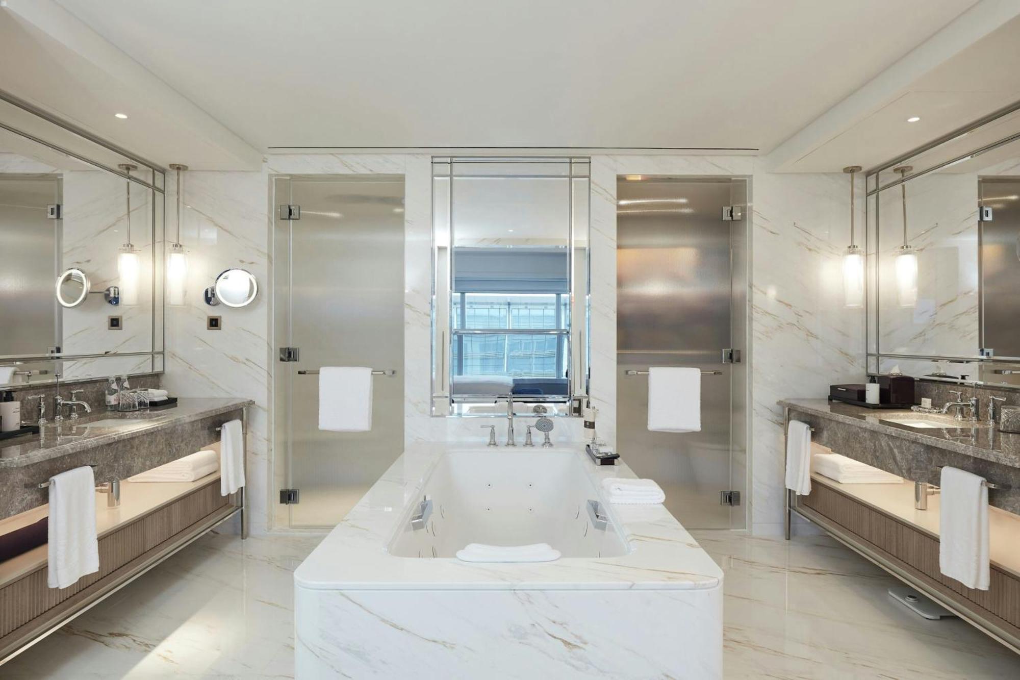 Two-Bedroom Norman Suite with City View