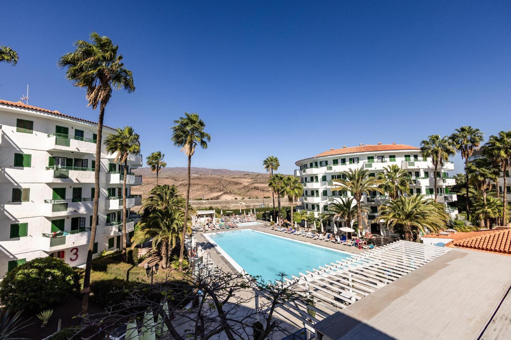 Double Room Pool View