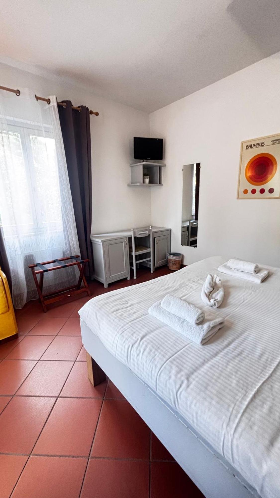 Double Room (Balcony or Garden Floor),1666645029:JPEG