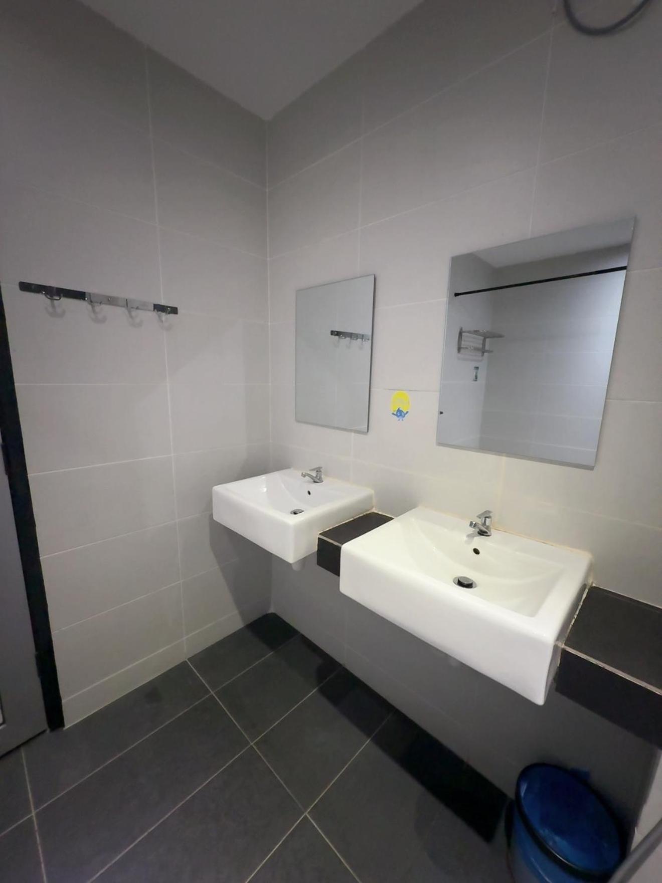 Executive Deluxe Triple Room