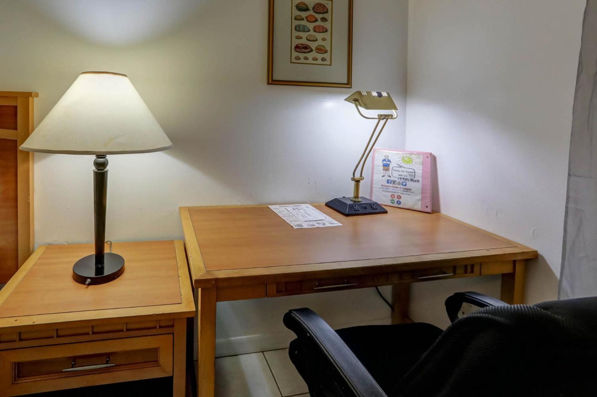 Deluxe Studio