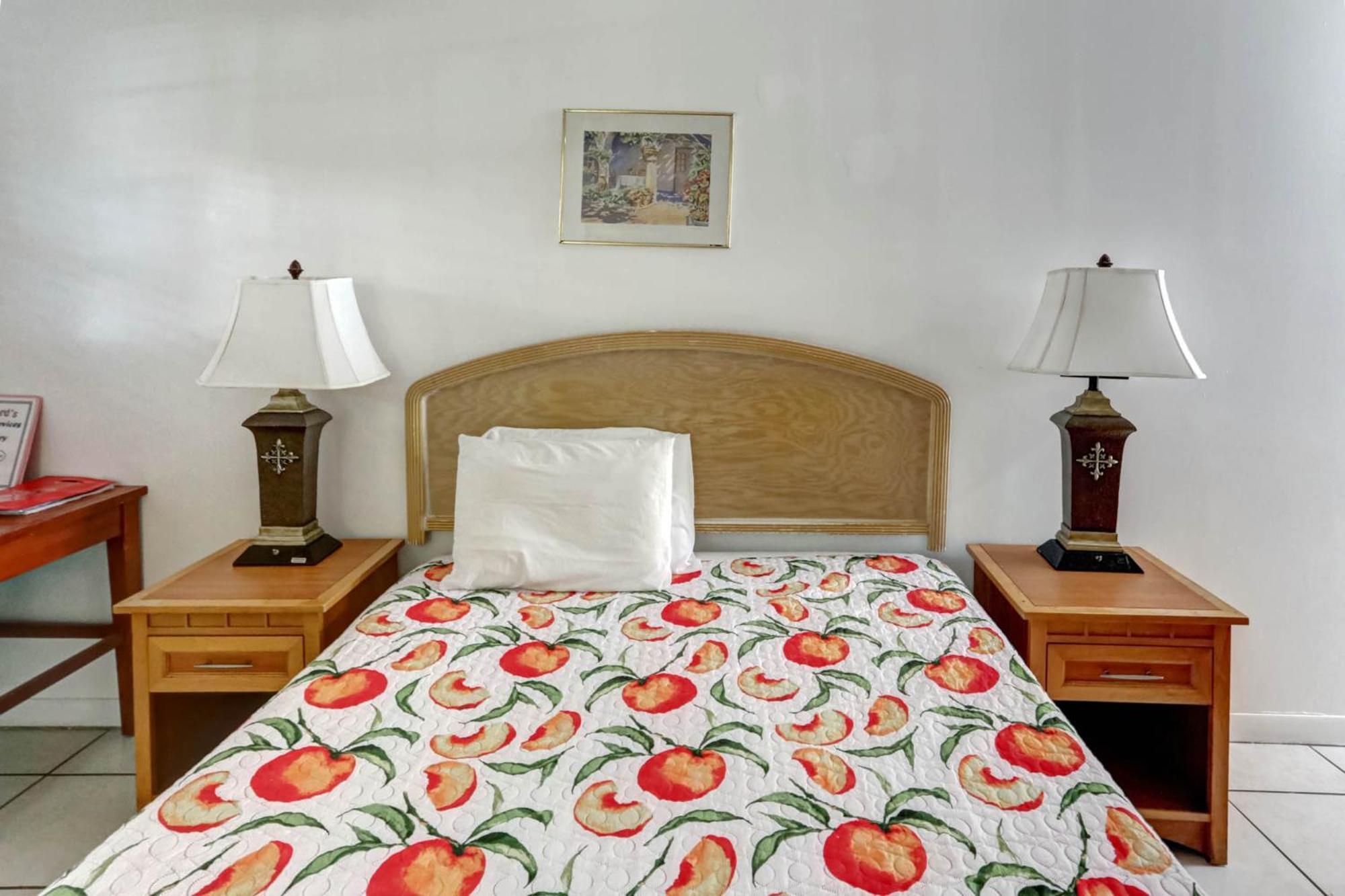 Deluxe Studio