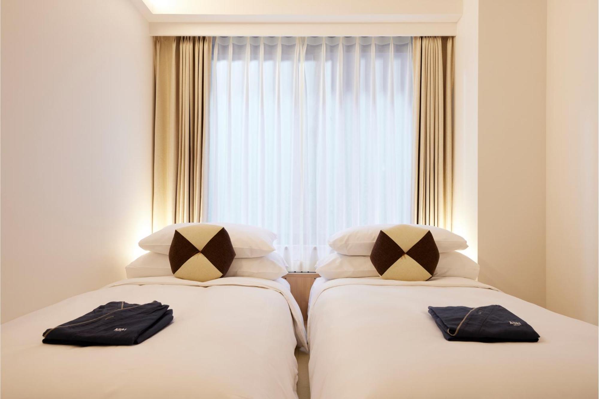 Cozy Twin Room