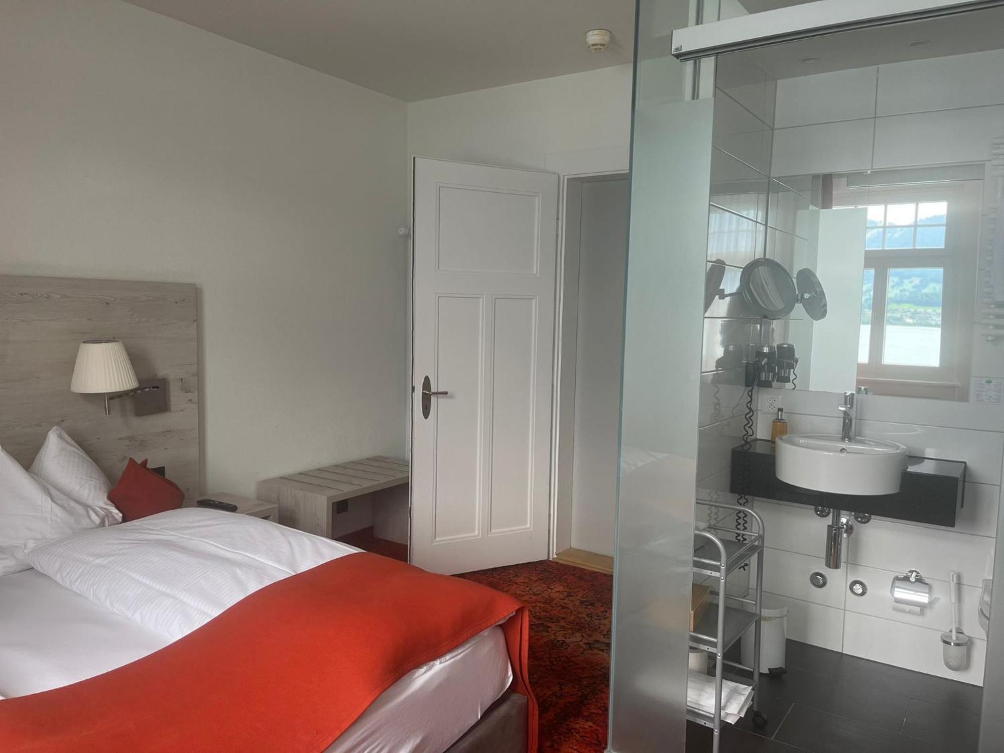 Double Room Lake View