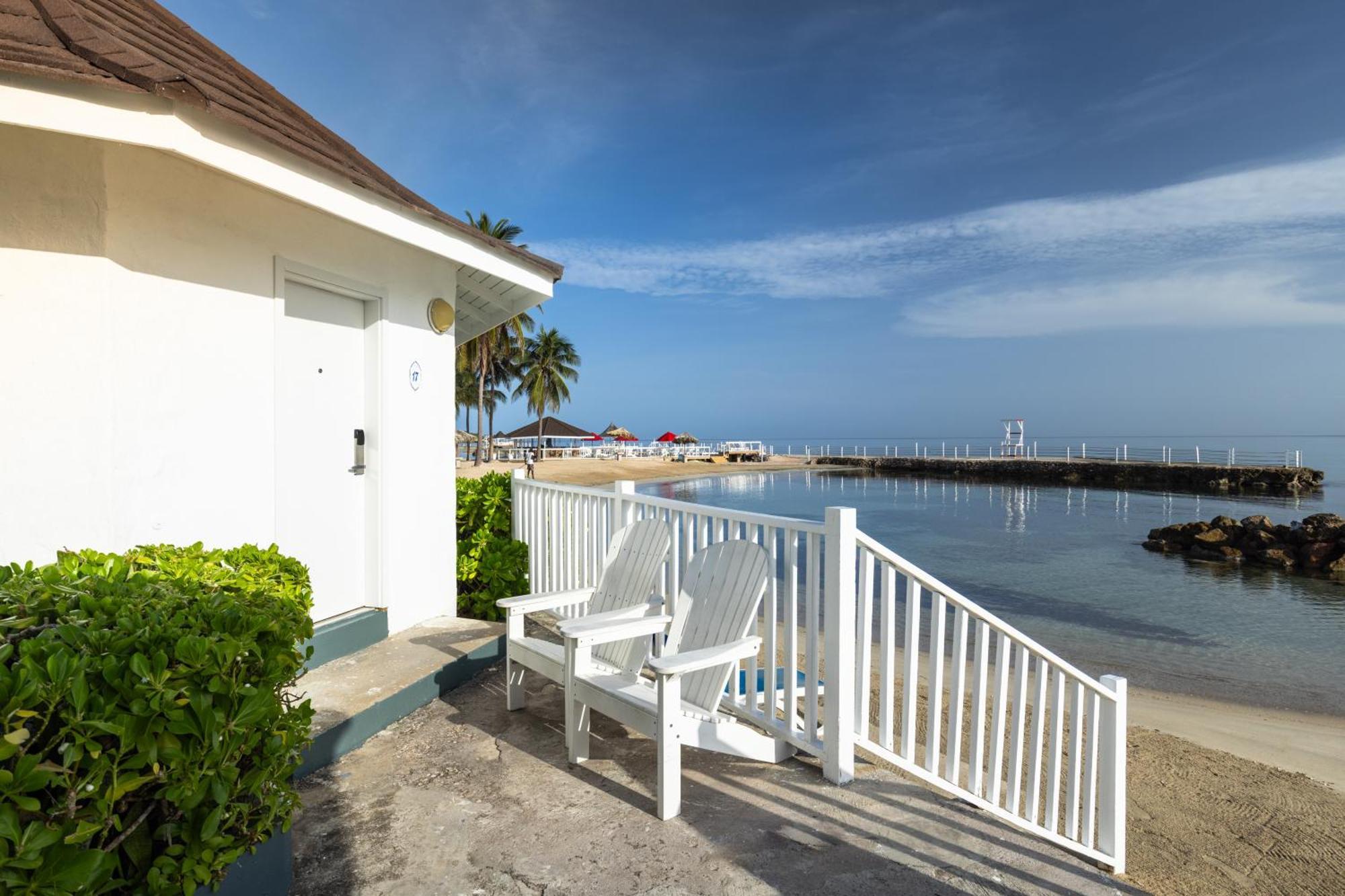Ocean Front Family Cottage,1697922617:JPEG