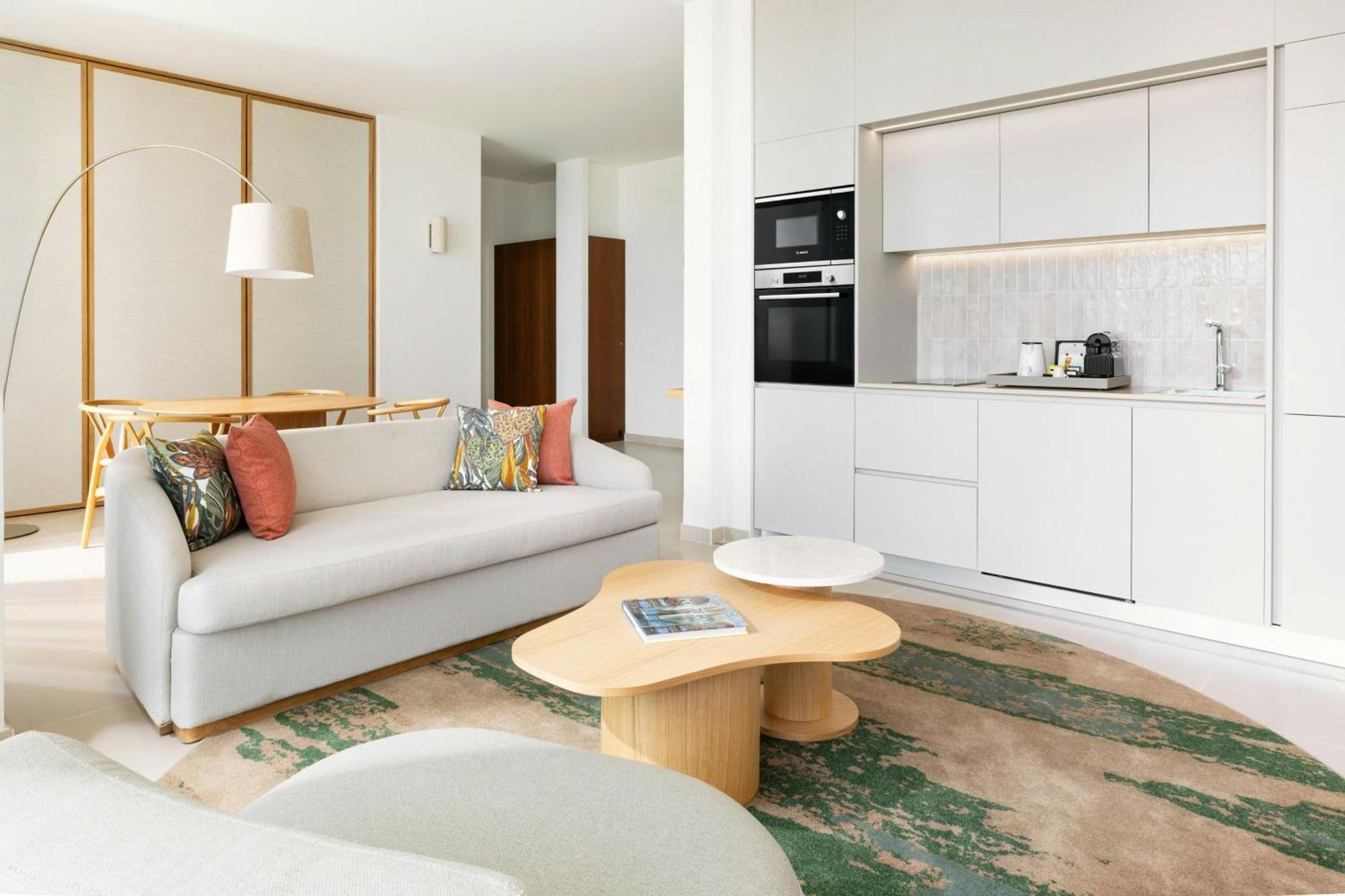 Two-Bedroom Suite with Sea View,1697979408:JPEG