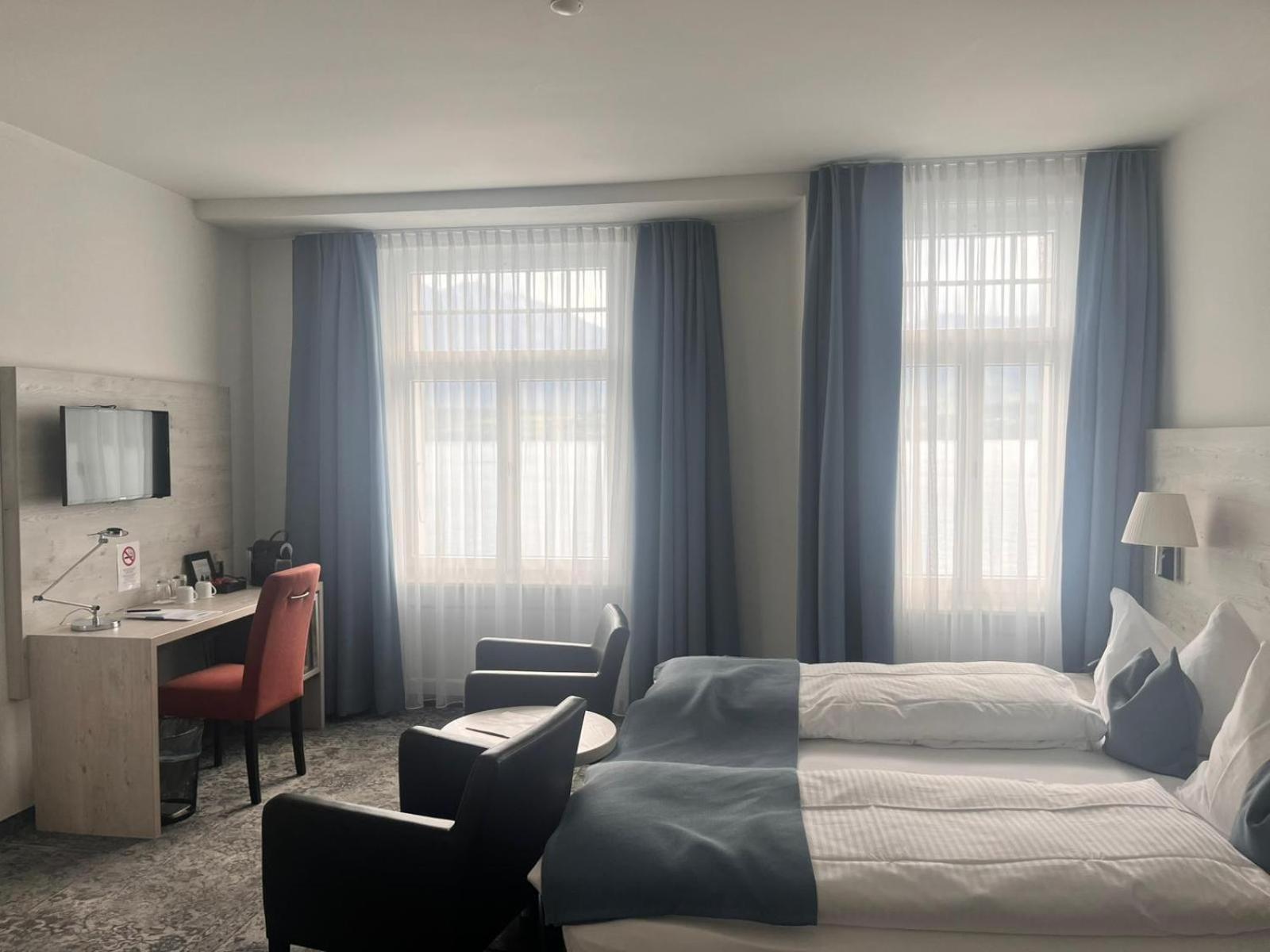 Double Room Lake View