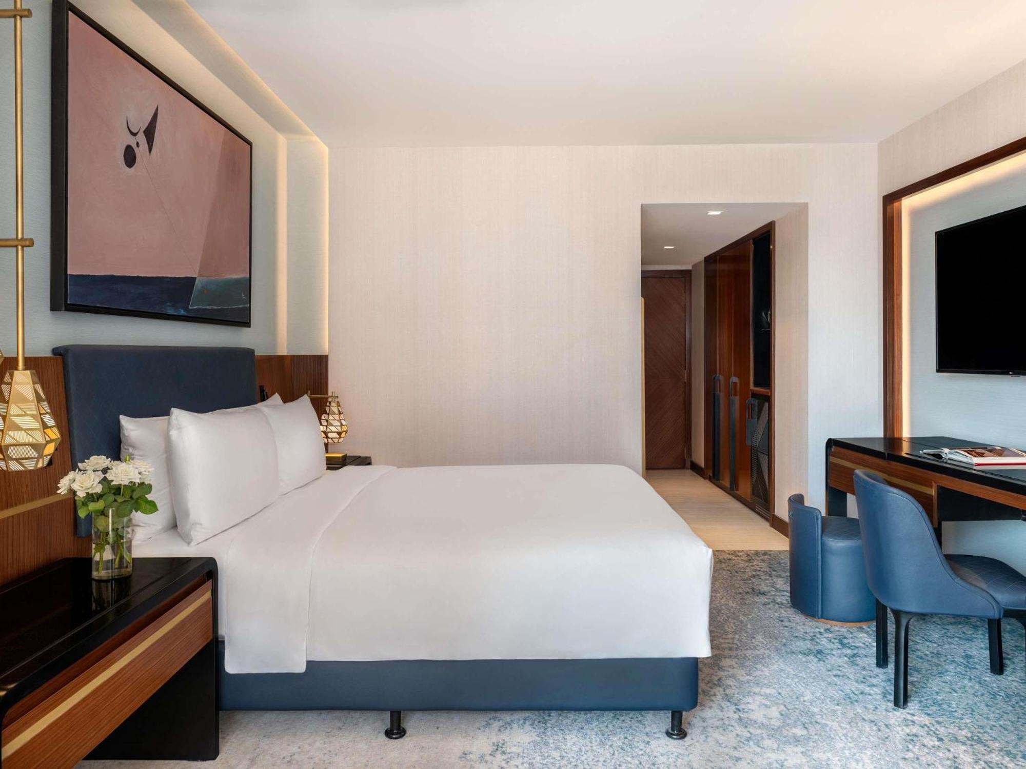 Deluxe King Room with Nile View,1717027033:JPEG