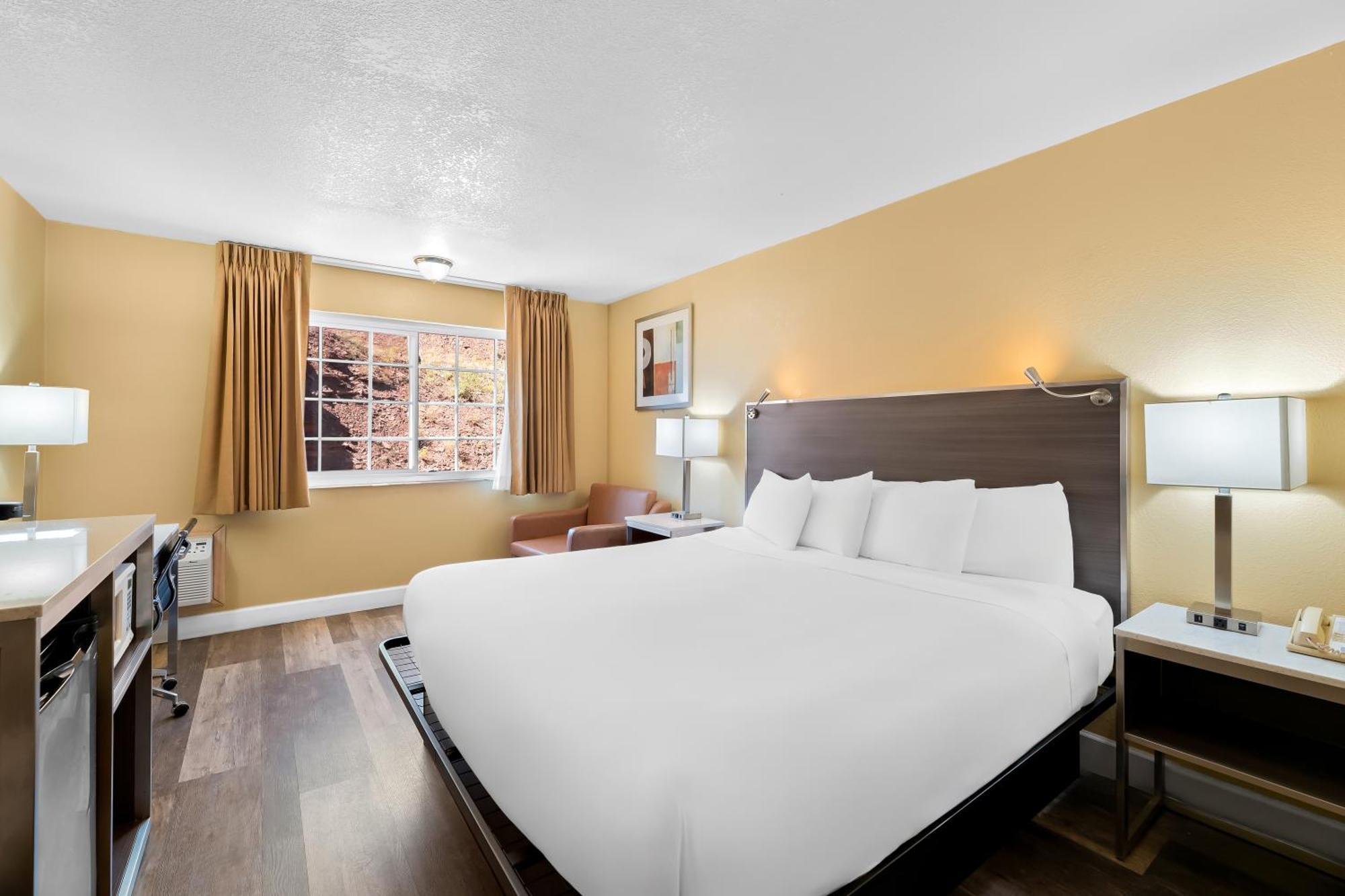 Standard King Room,1722915232:JPEG