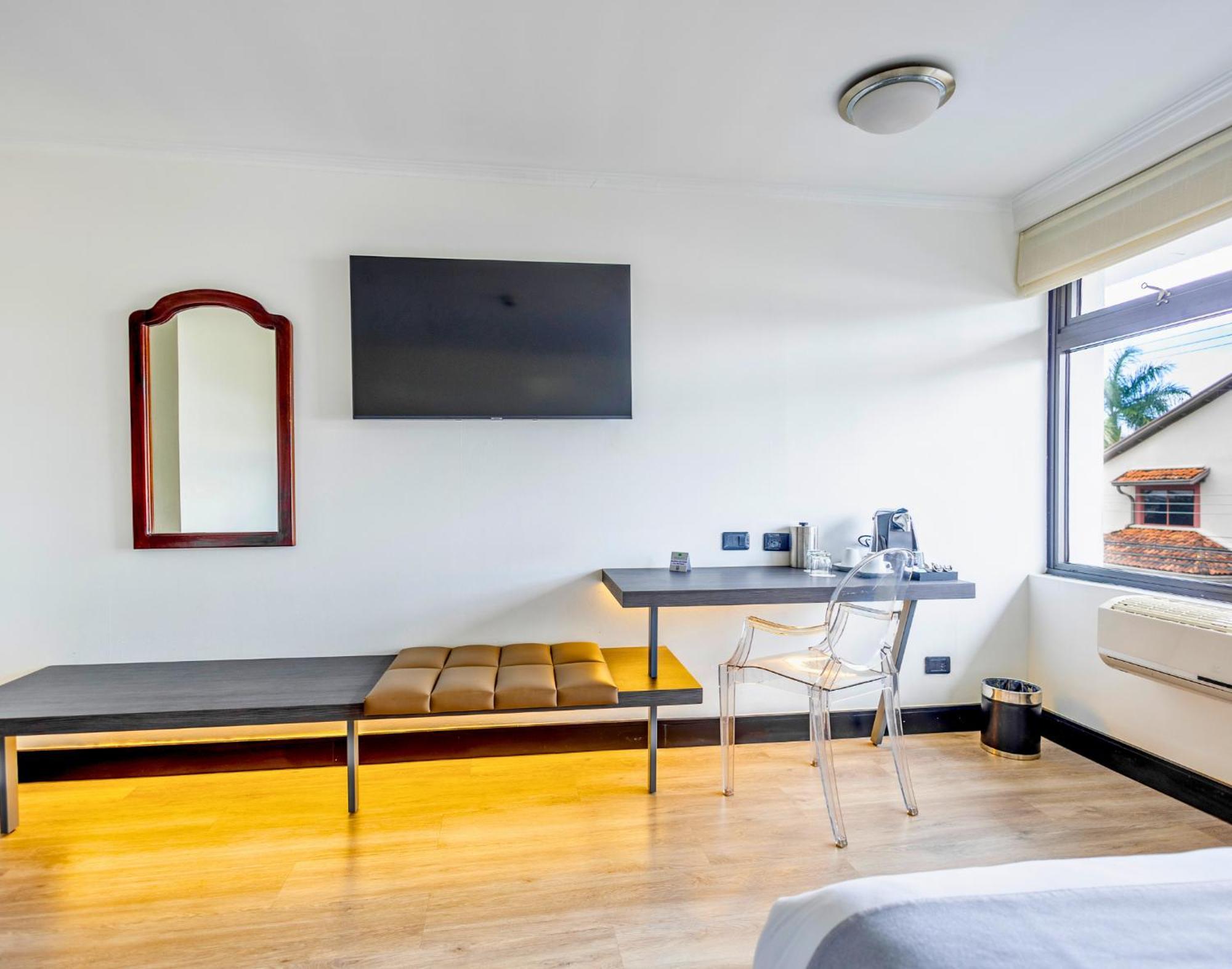Premium Suite