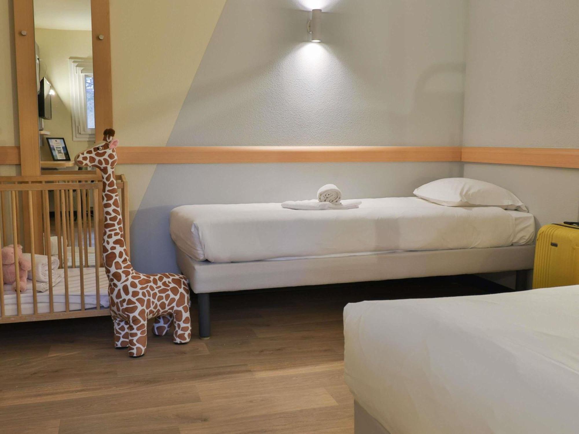 Triple Room with One Double Bed and One Bunk Bed,1742683719:JPEG