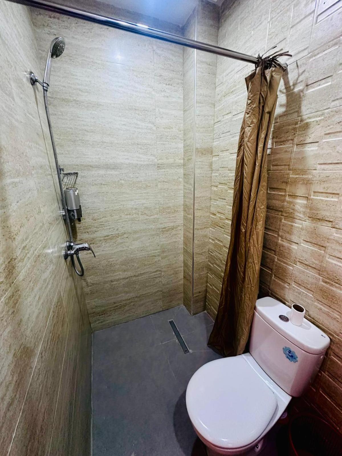 Single Room,1742902554:JPEG