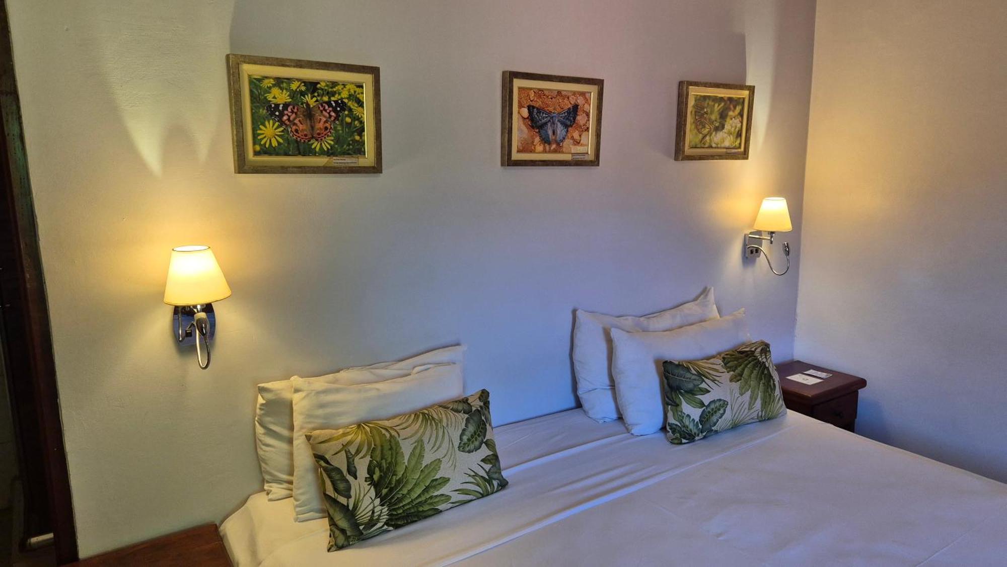 Quarto com Cama de Casal ou 2 de Solteiro
