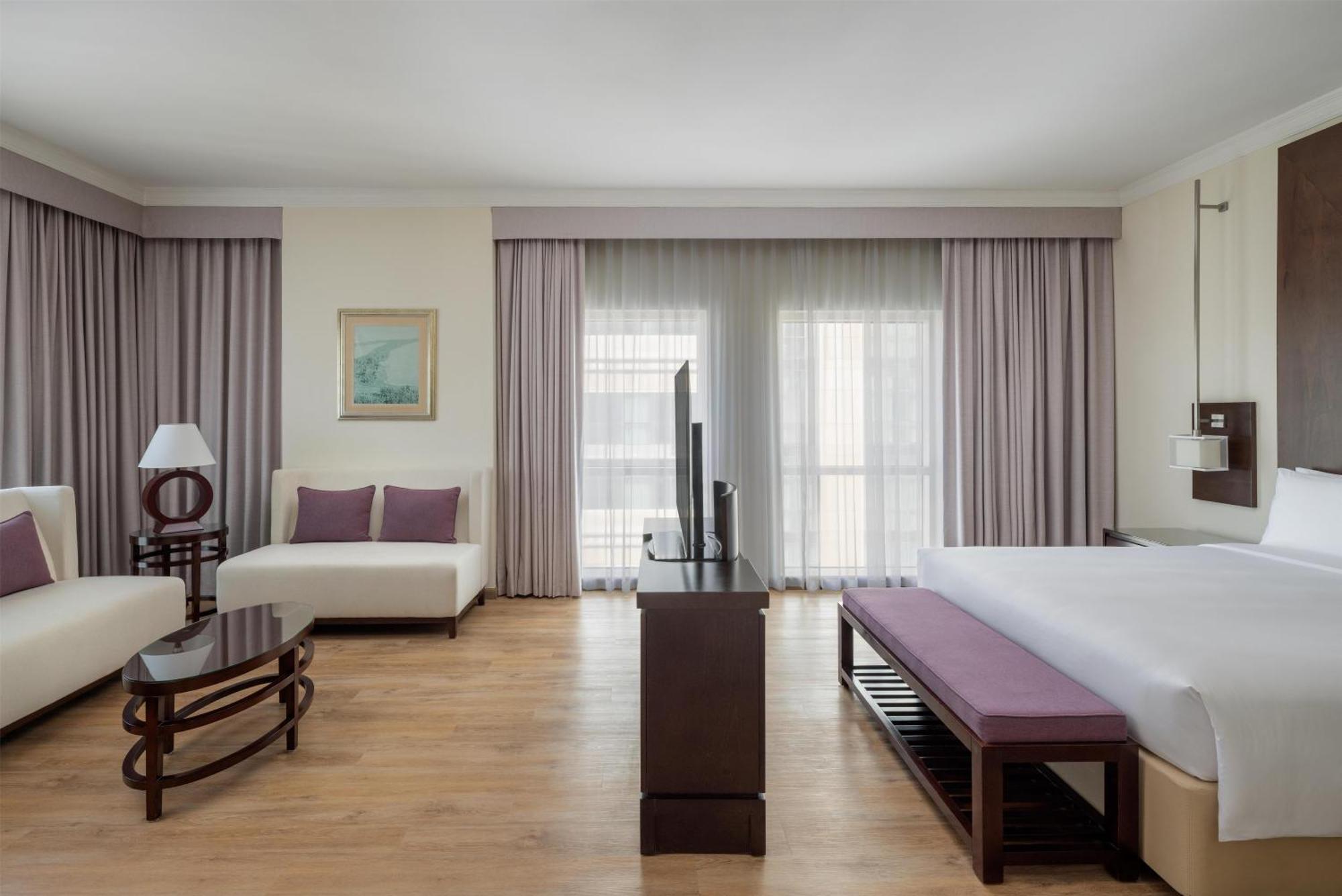 Executive Suite with Lounge Access,1758292372:JPEG