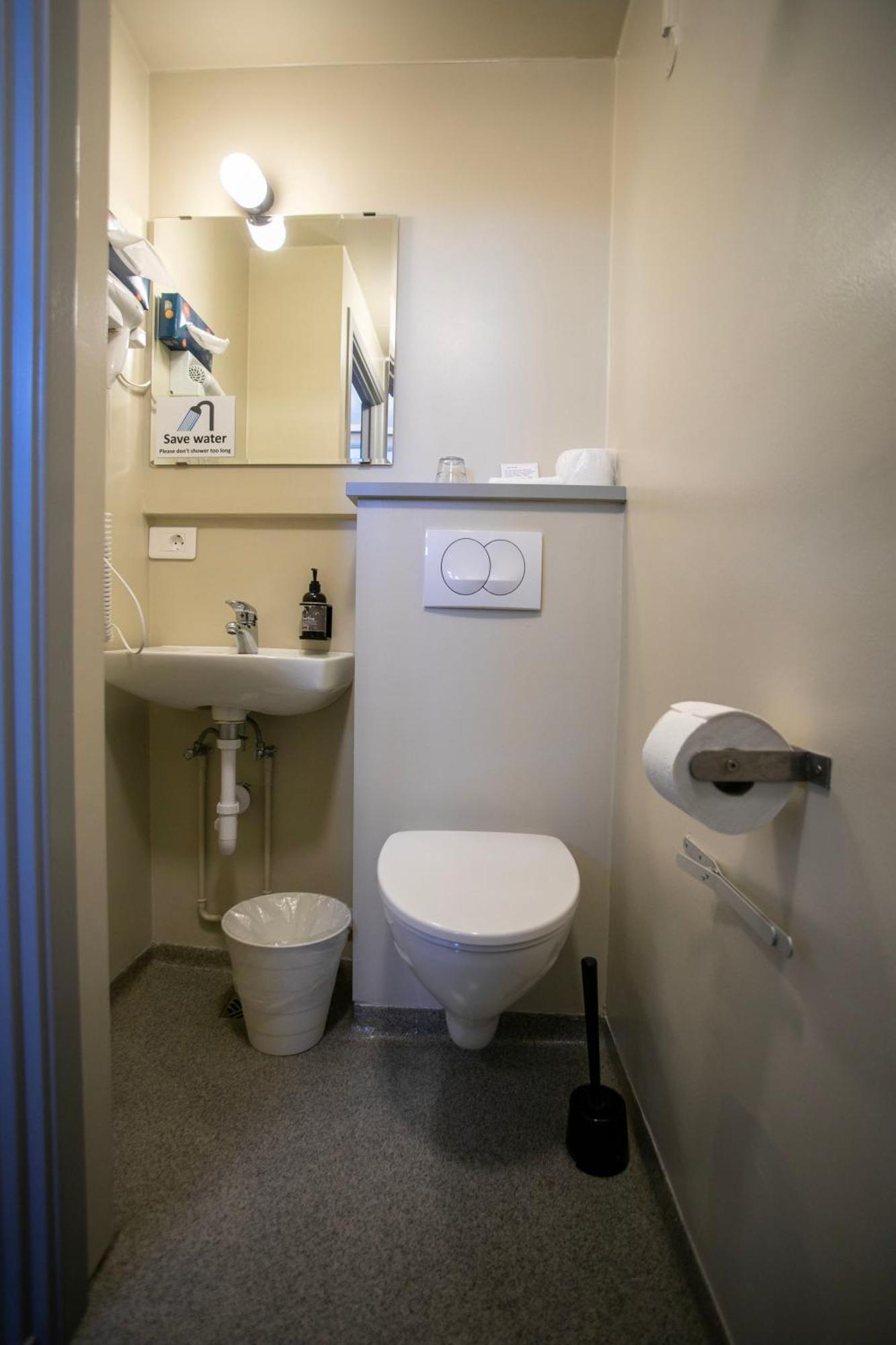 Budget Single Room