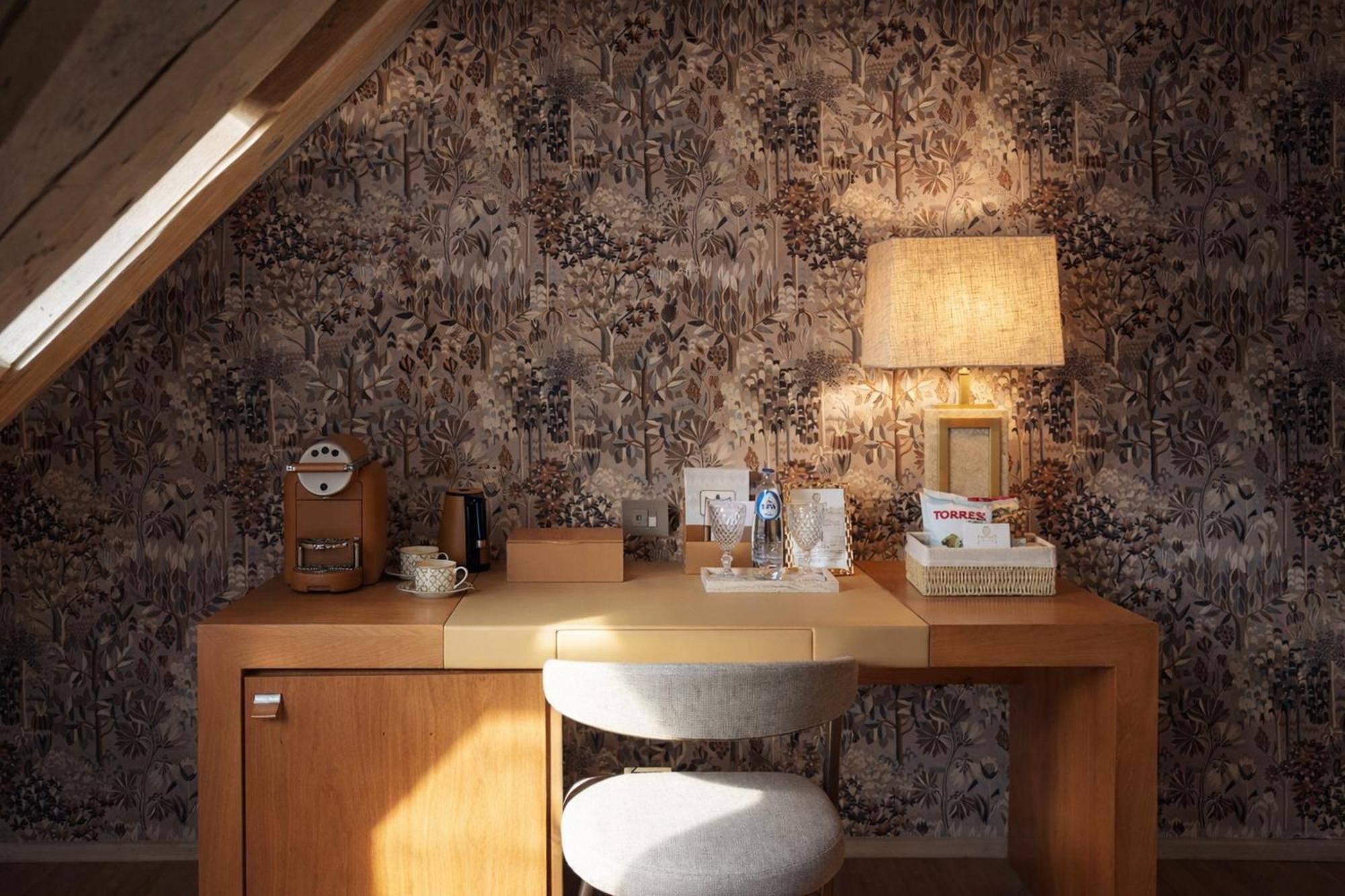Junior Suite Canal View