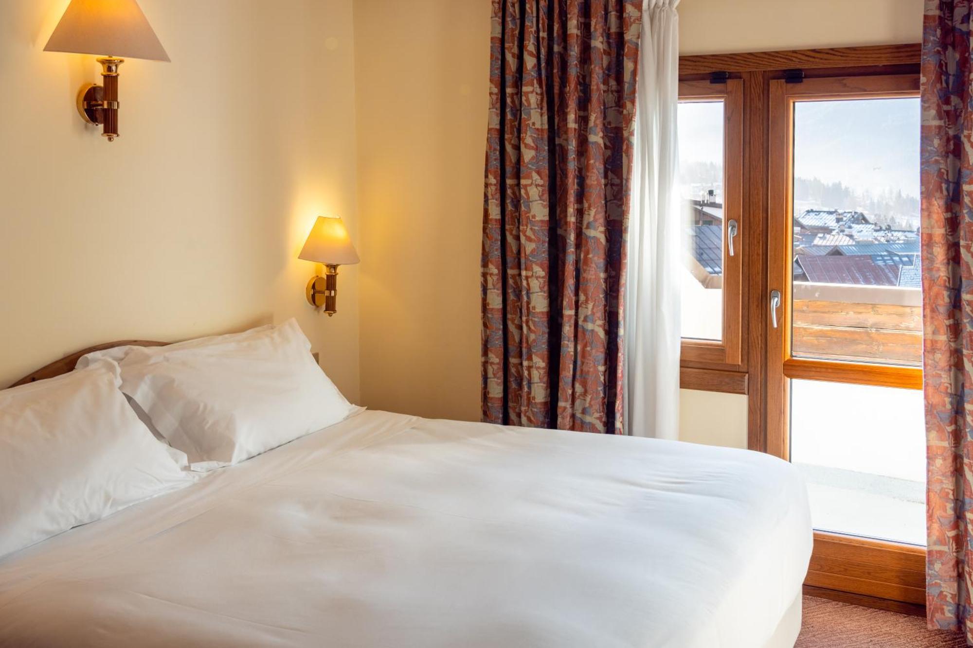Superior Triple Room with Mountain view